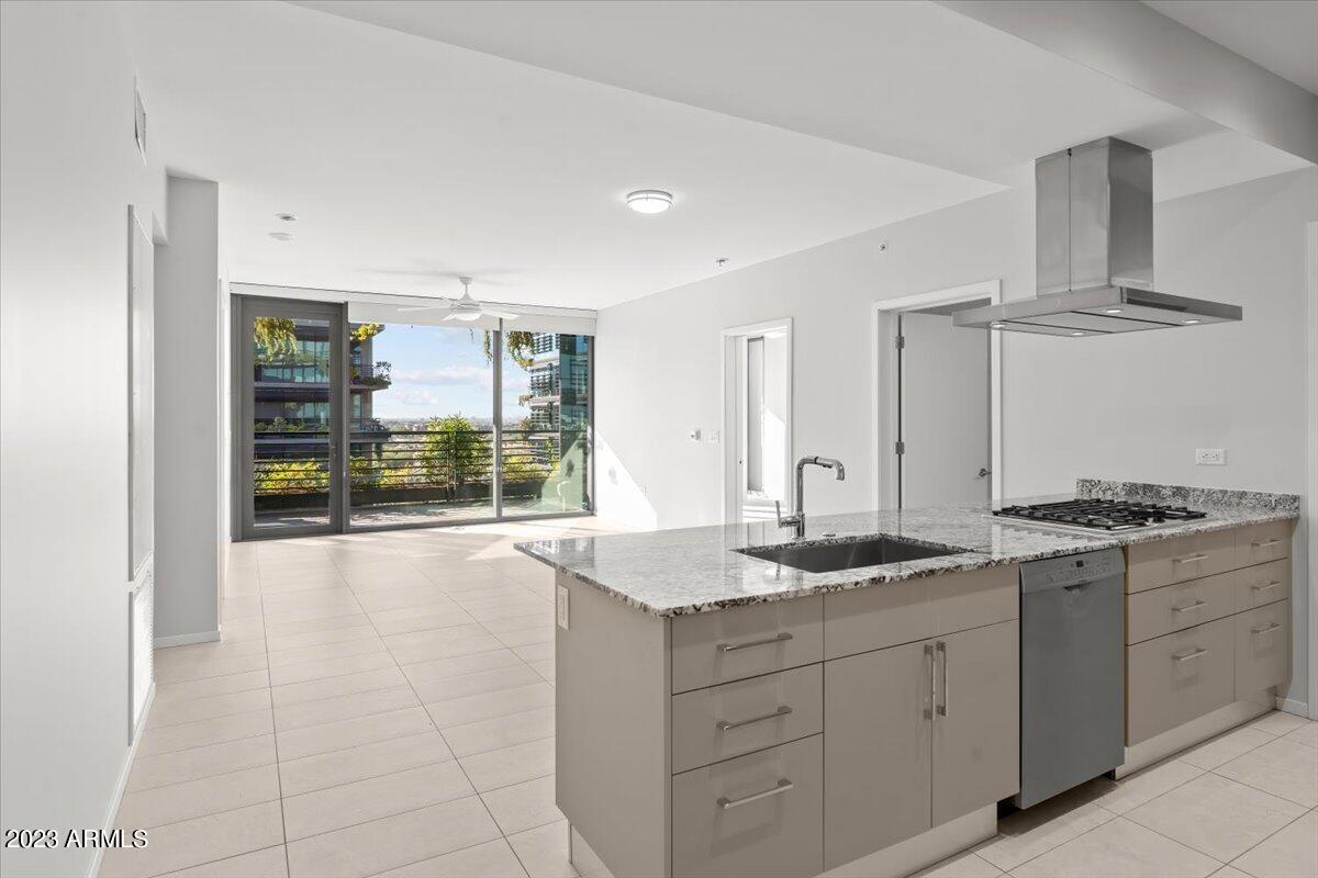 7180 E KIERLAND Boulevard # 919