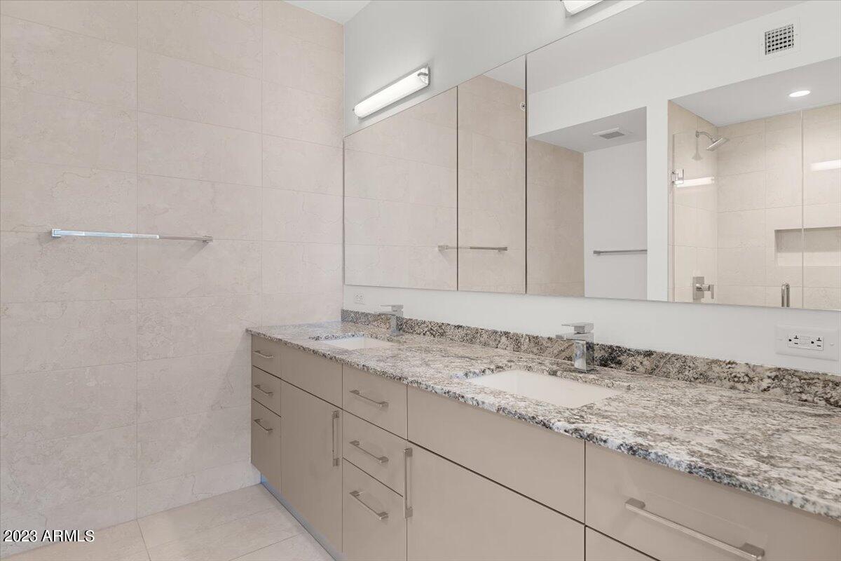 7180 E KIERLAND Boulevard # 919