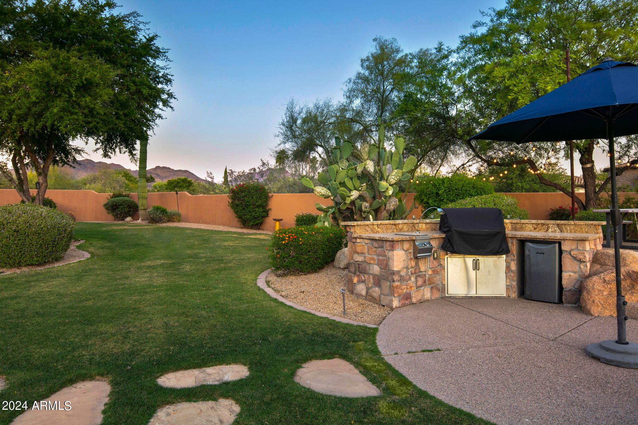 8537 E Los Gatos Drive