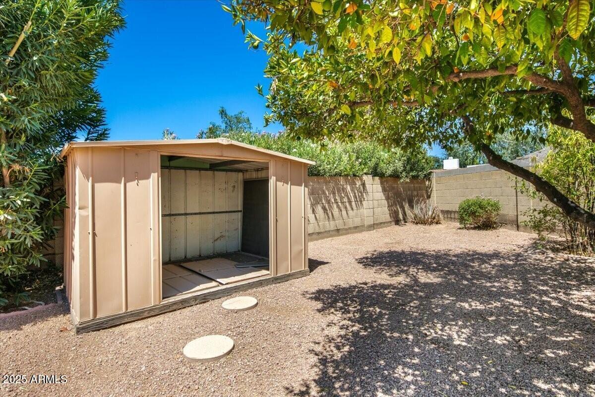 4316 E Ludlow Drive