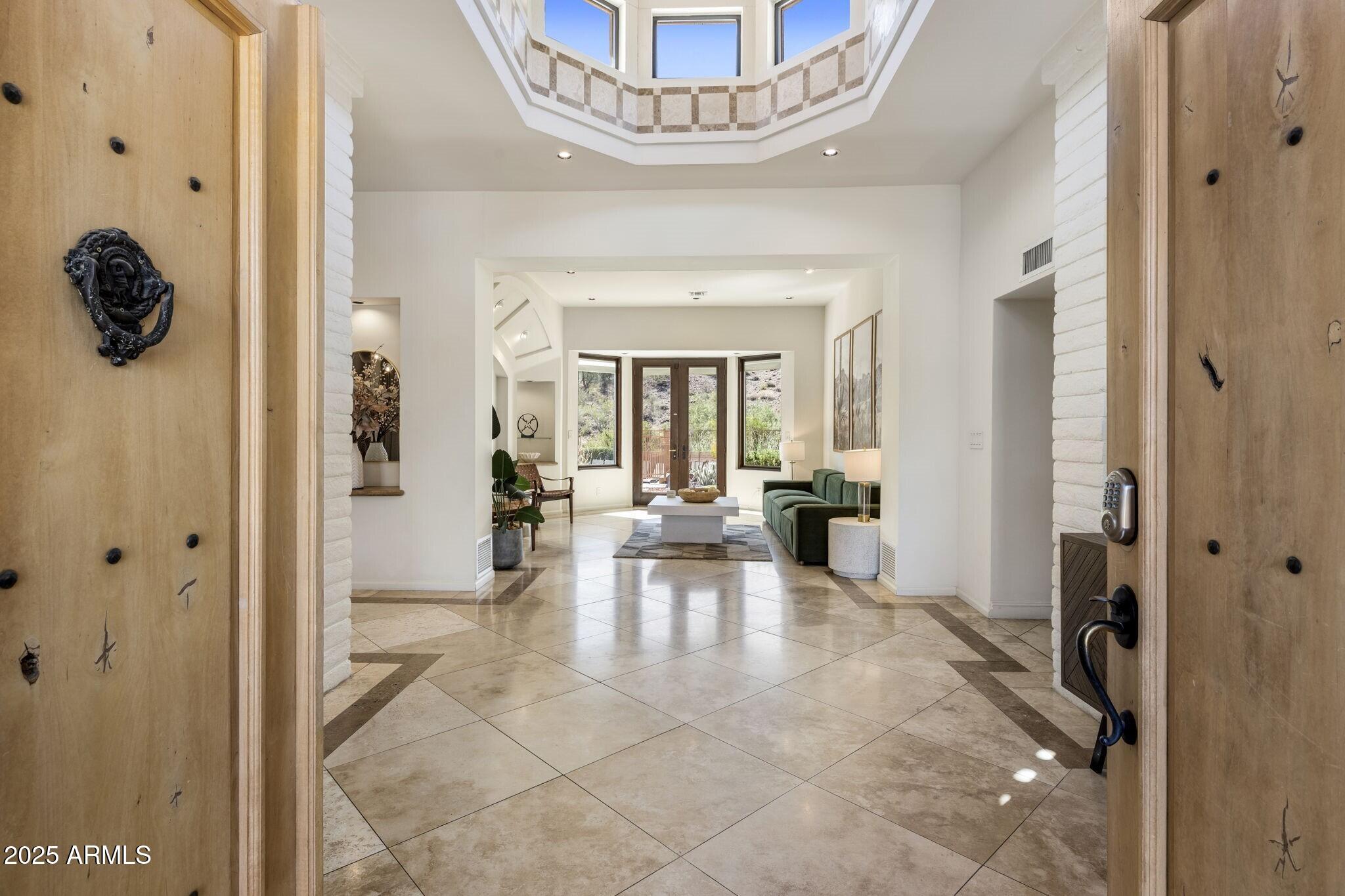 4737 E Valley Vista Lane