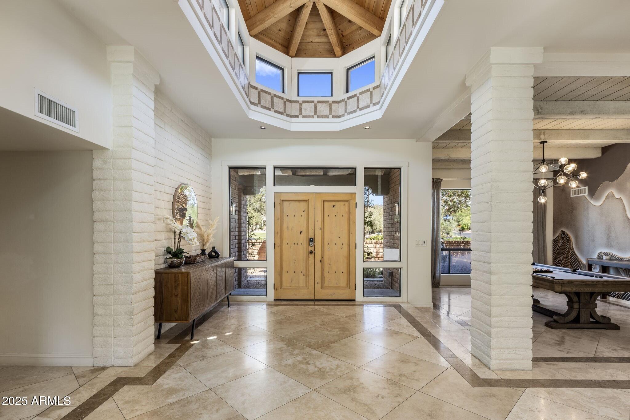 4737 E Valley Vista Lane