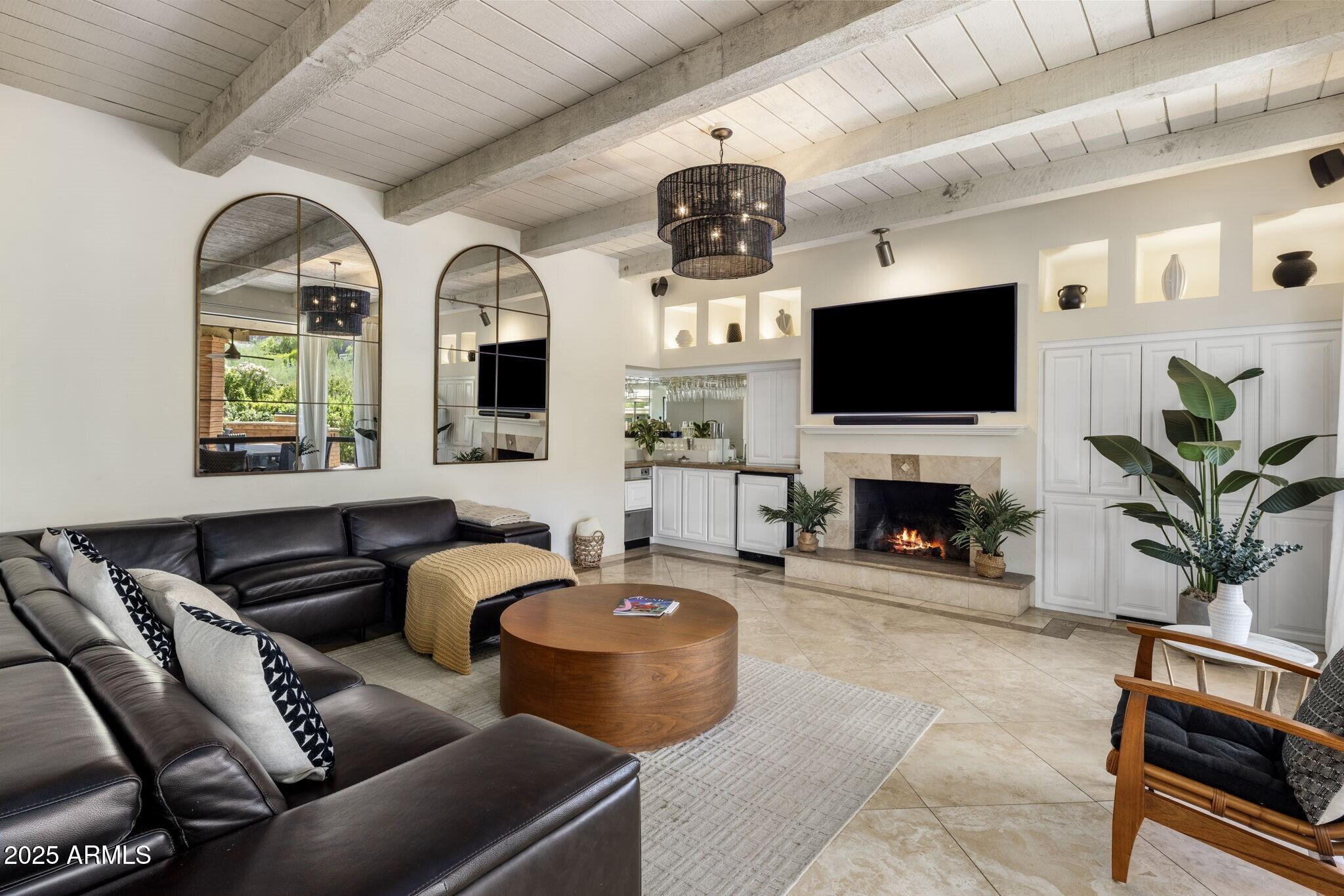 4737 E Valley Vista Lane