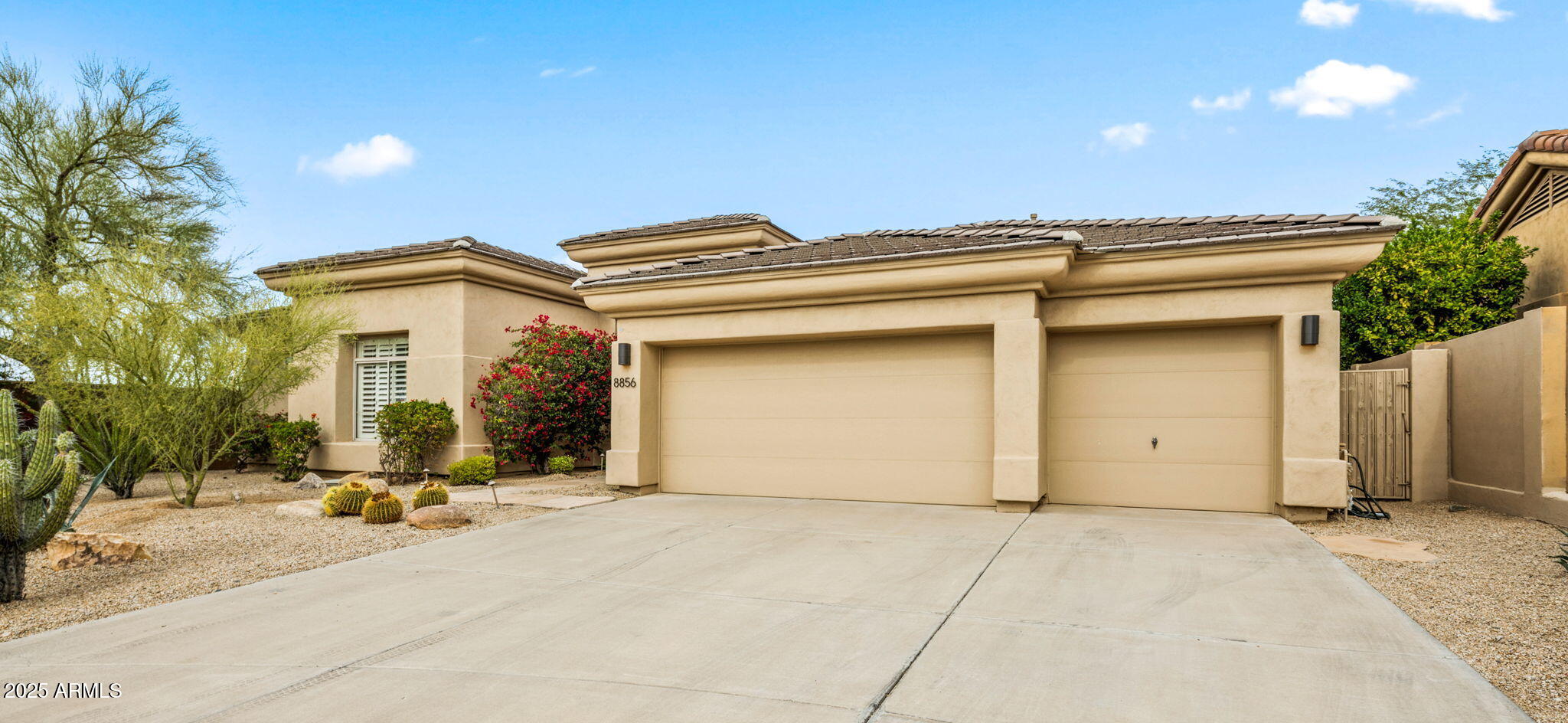 8856 E Via De Luna Drive