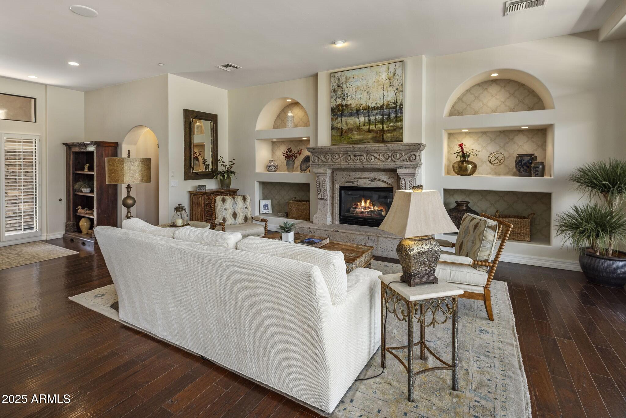 9290 E Thompson Peak Parkway, 110
