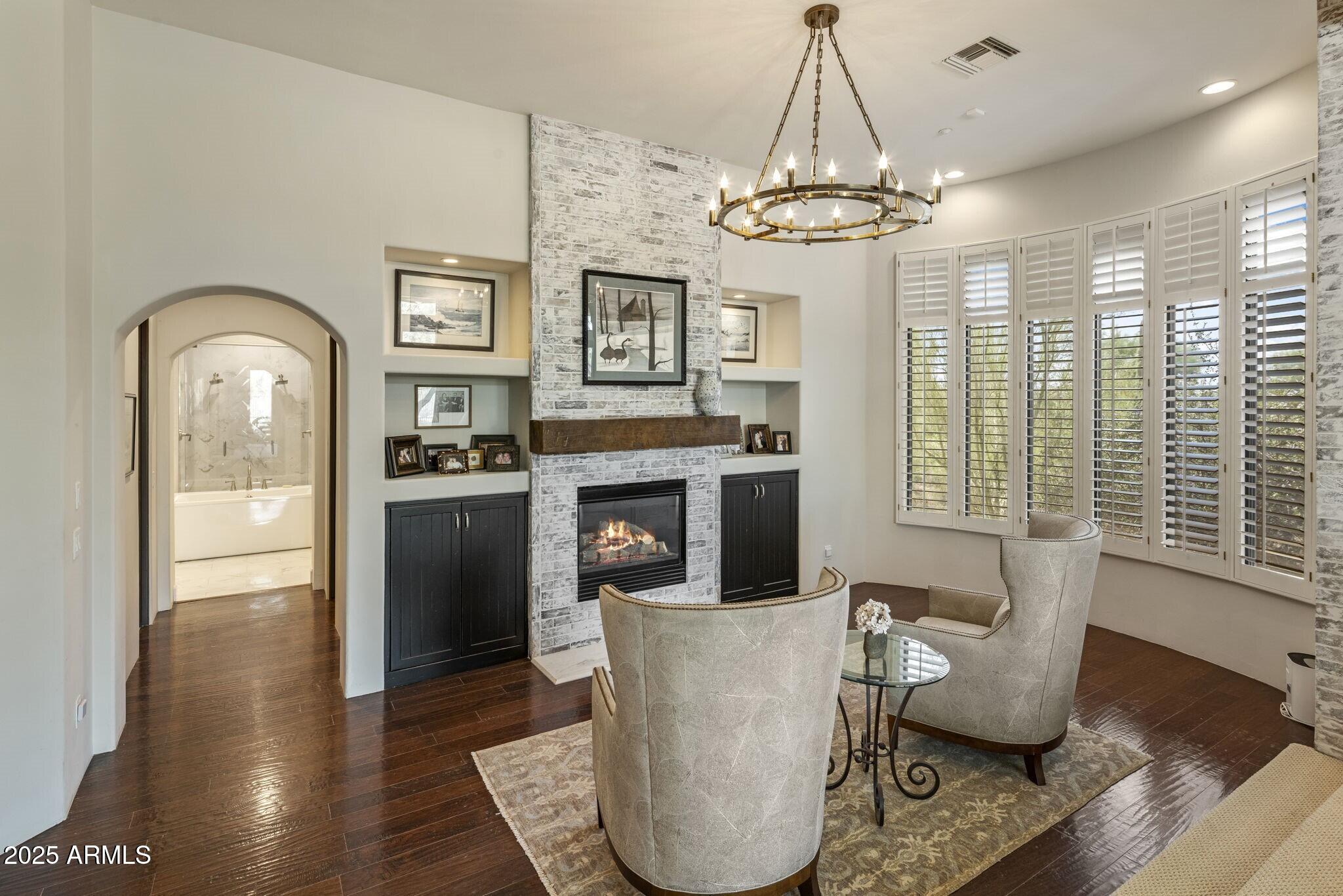 9290 E Thompson Peak Parkway, 110