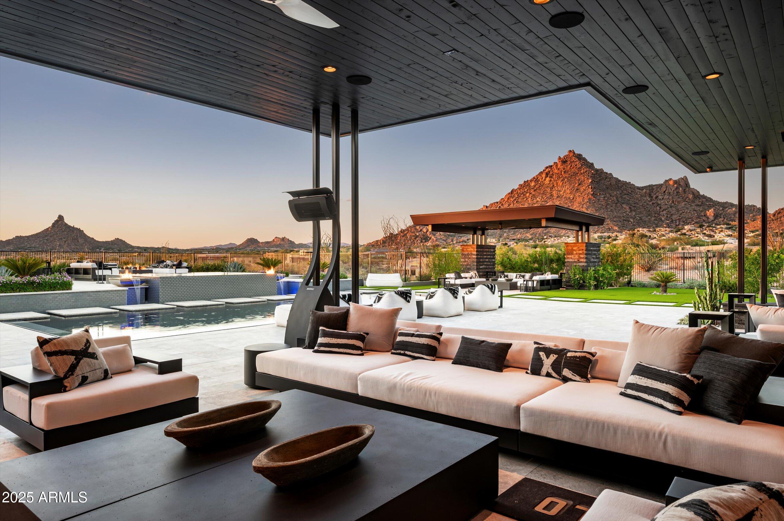 10784 E PINNACLE PEAK Road