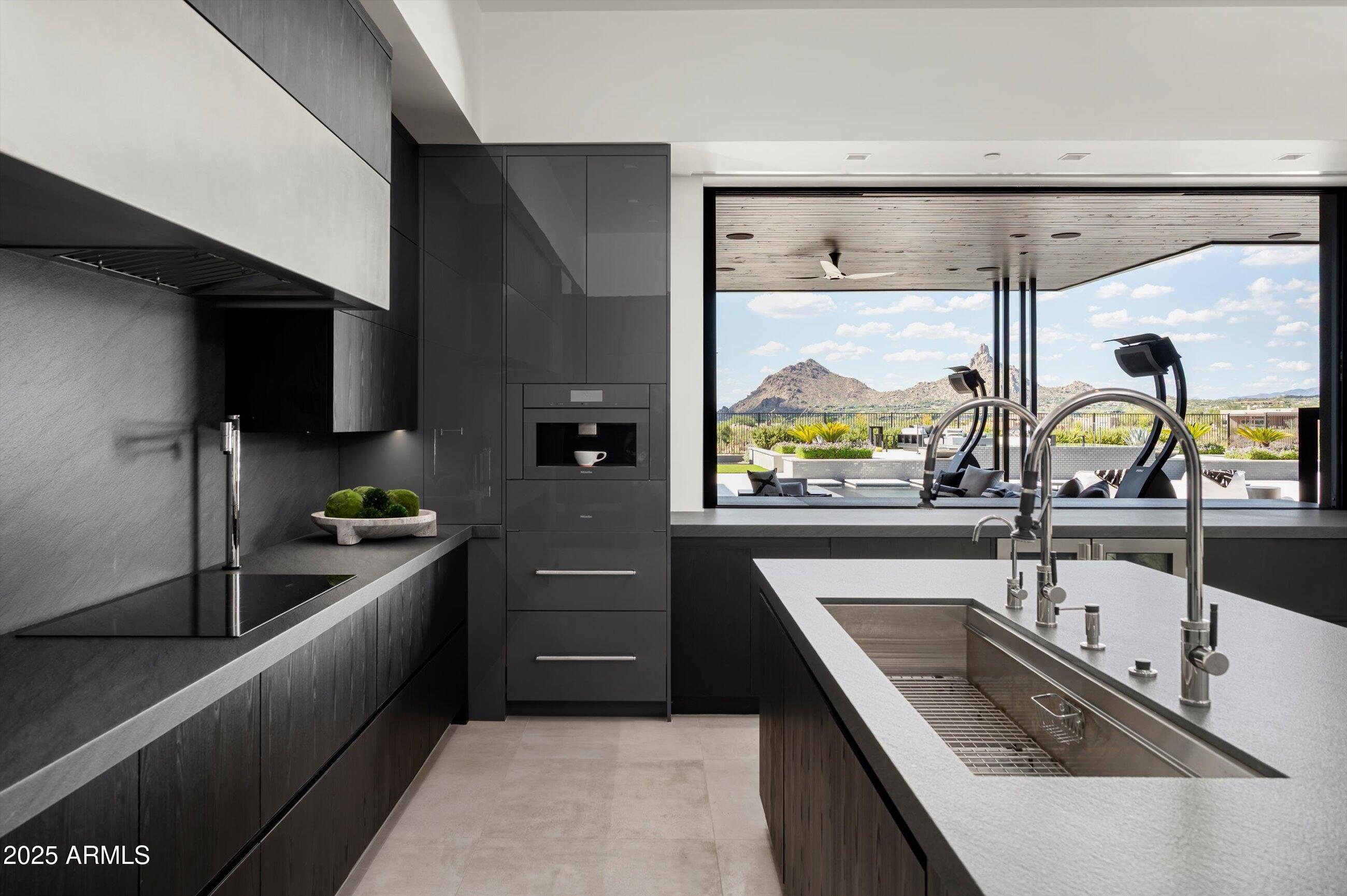 10784 E PINNACLE PEAK Road