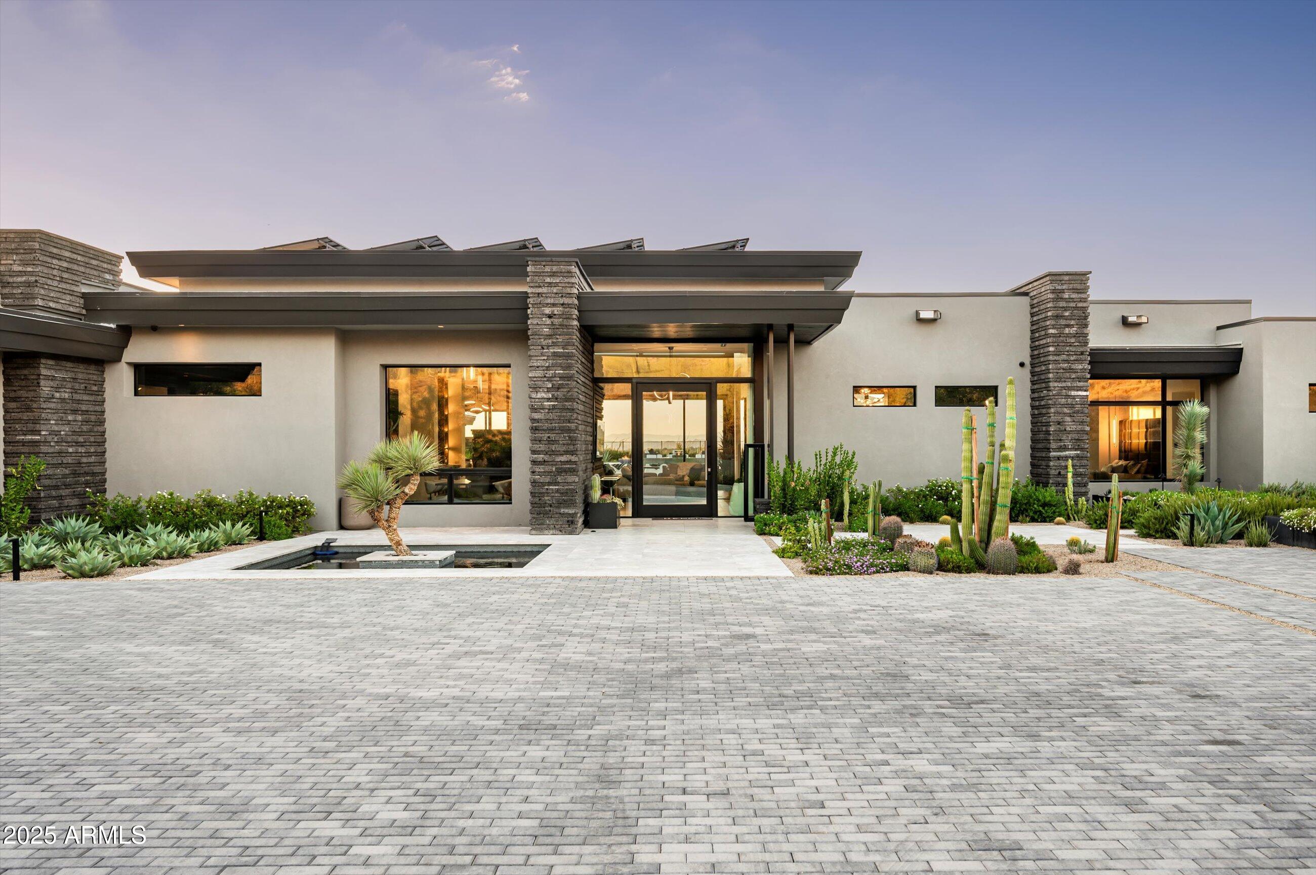 10784 E PINNACLE PEAK Road