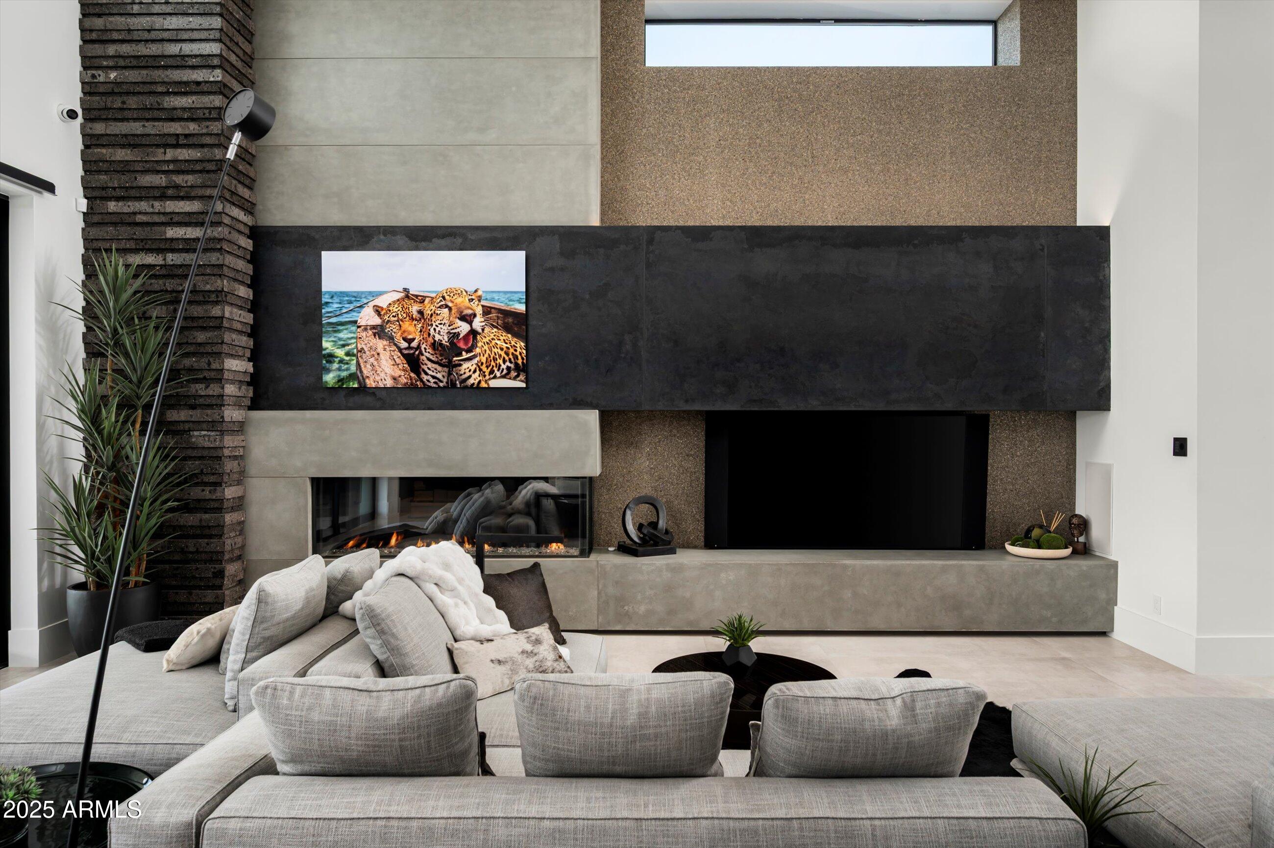 10784 E PINNACLE PEAK Road