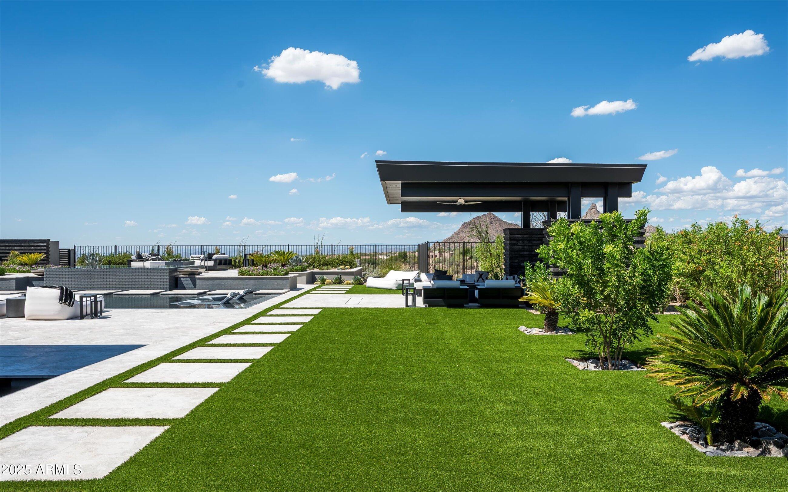 10784 E PINNACLE PEAK Road