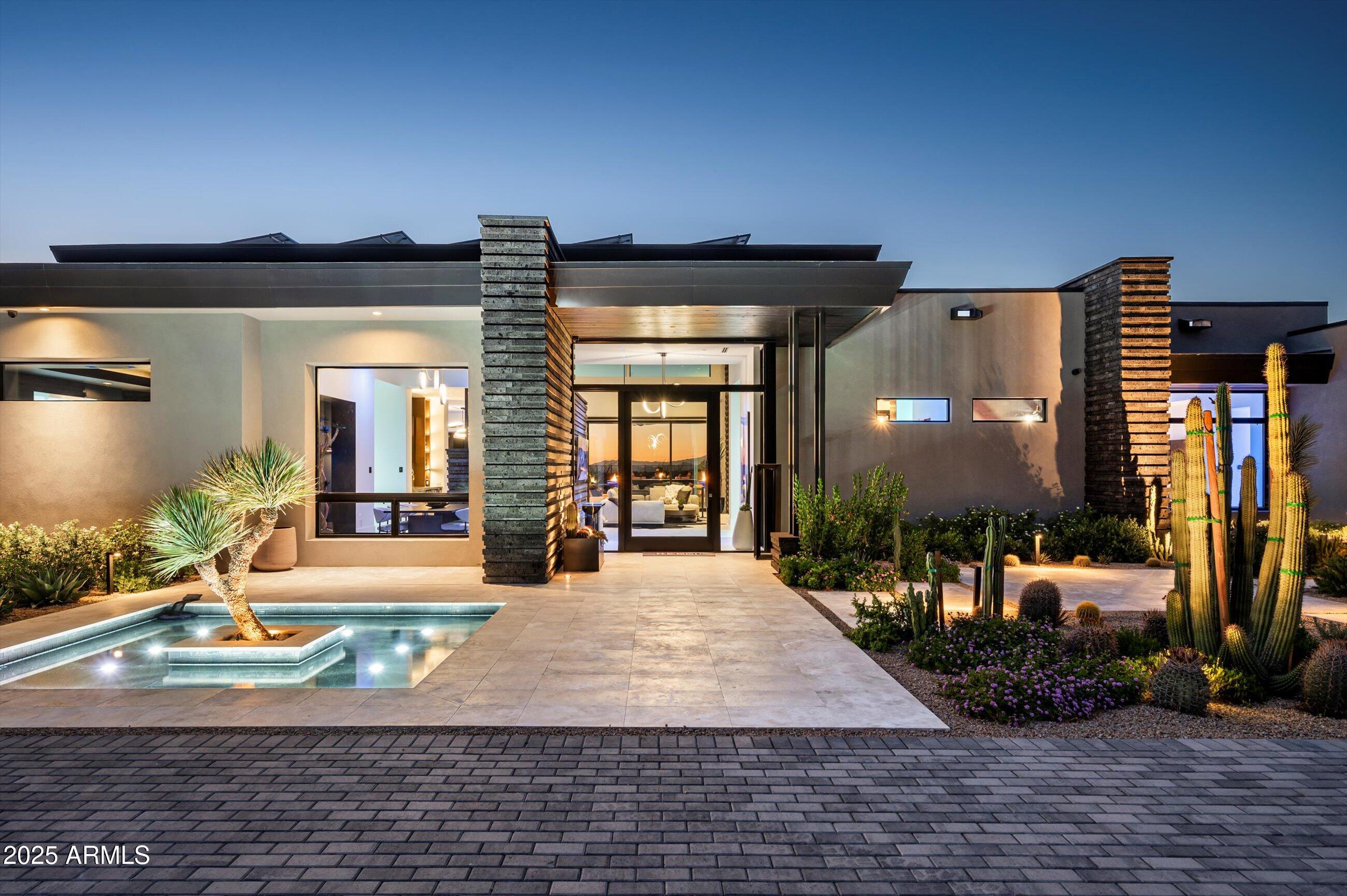 10784 E PINNACLE PEAK Road