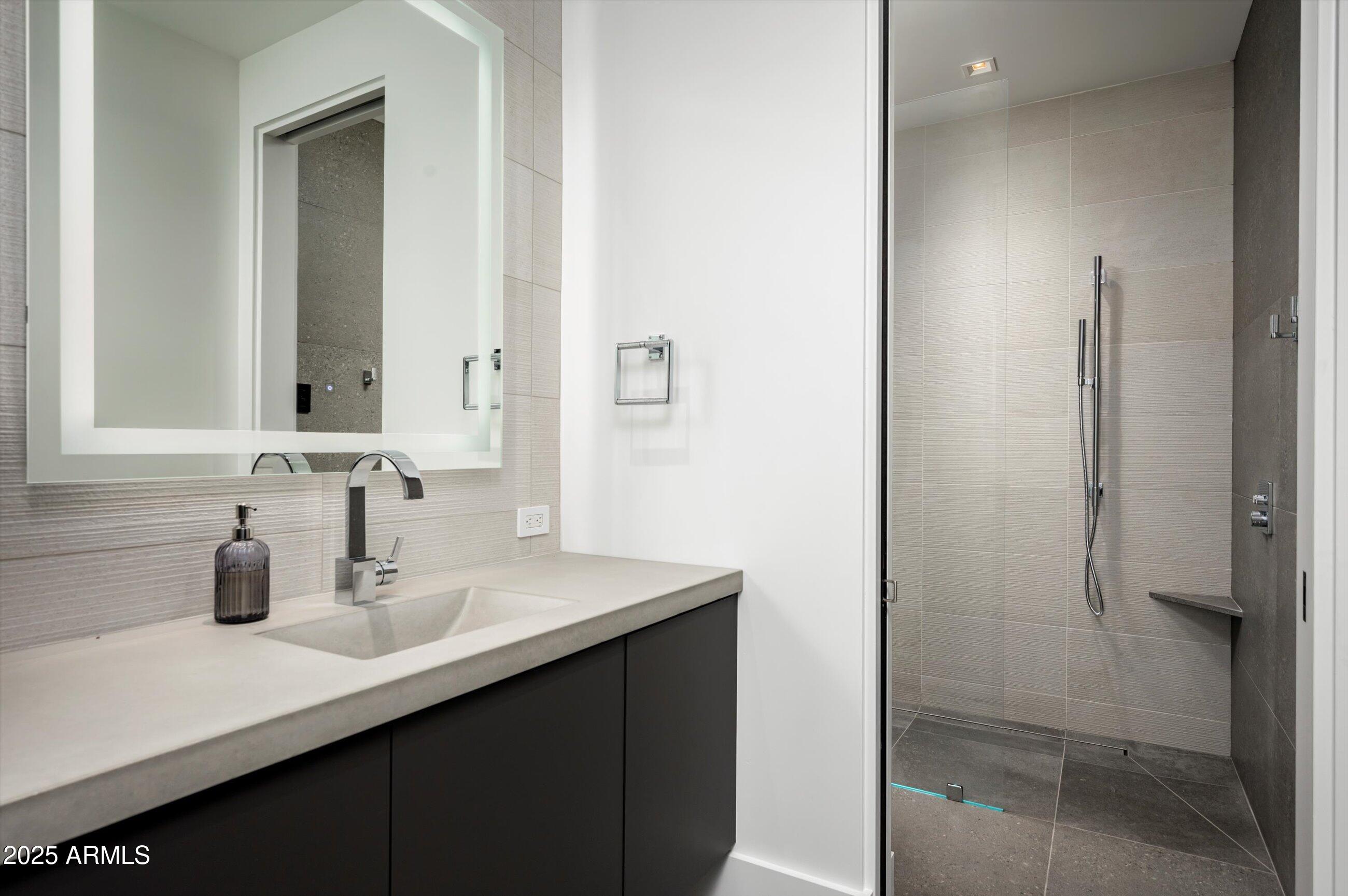 10784 E PINNACLE PEAK Road