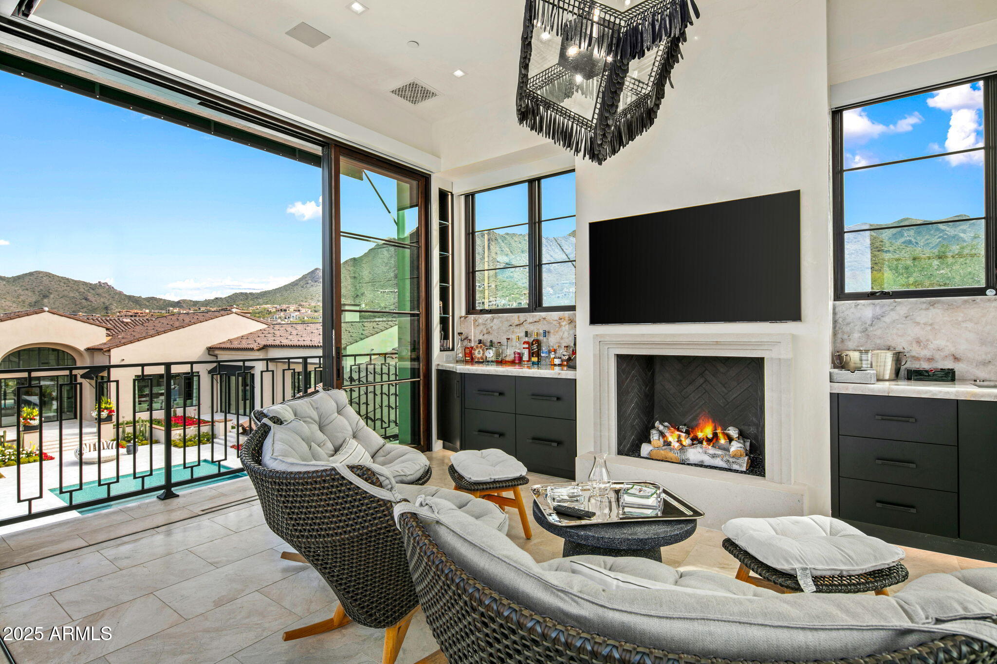 10927 E Windgate Pass Drive, 1519