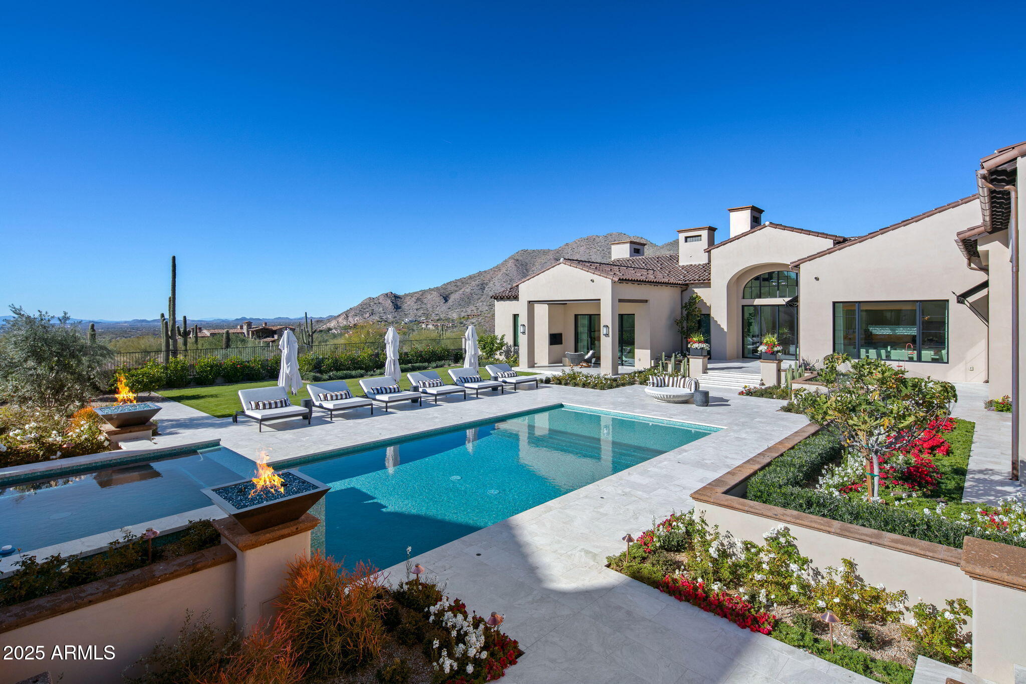 10927 E Windgate Pass Drive, 1519