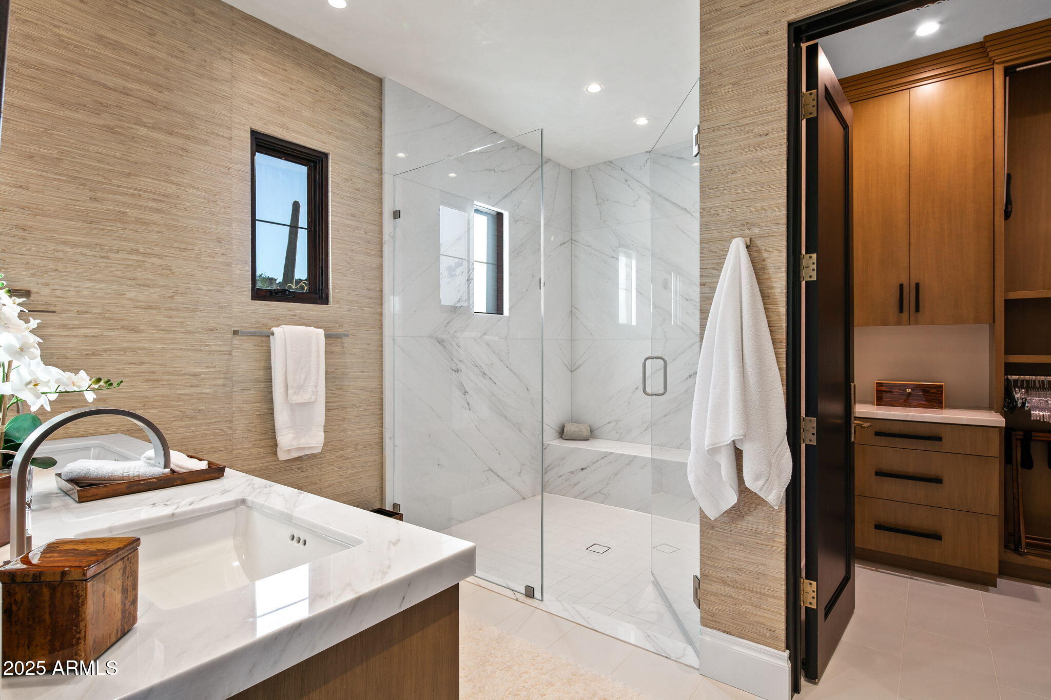 10927 E Windgate Pass Drive, 1519