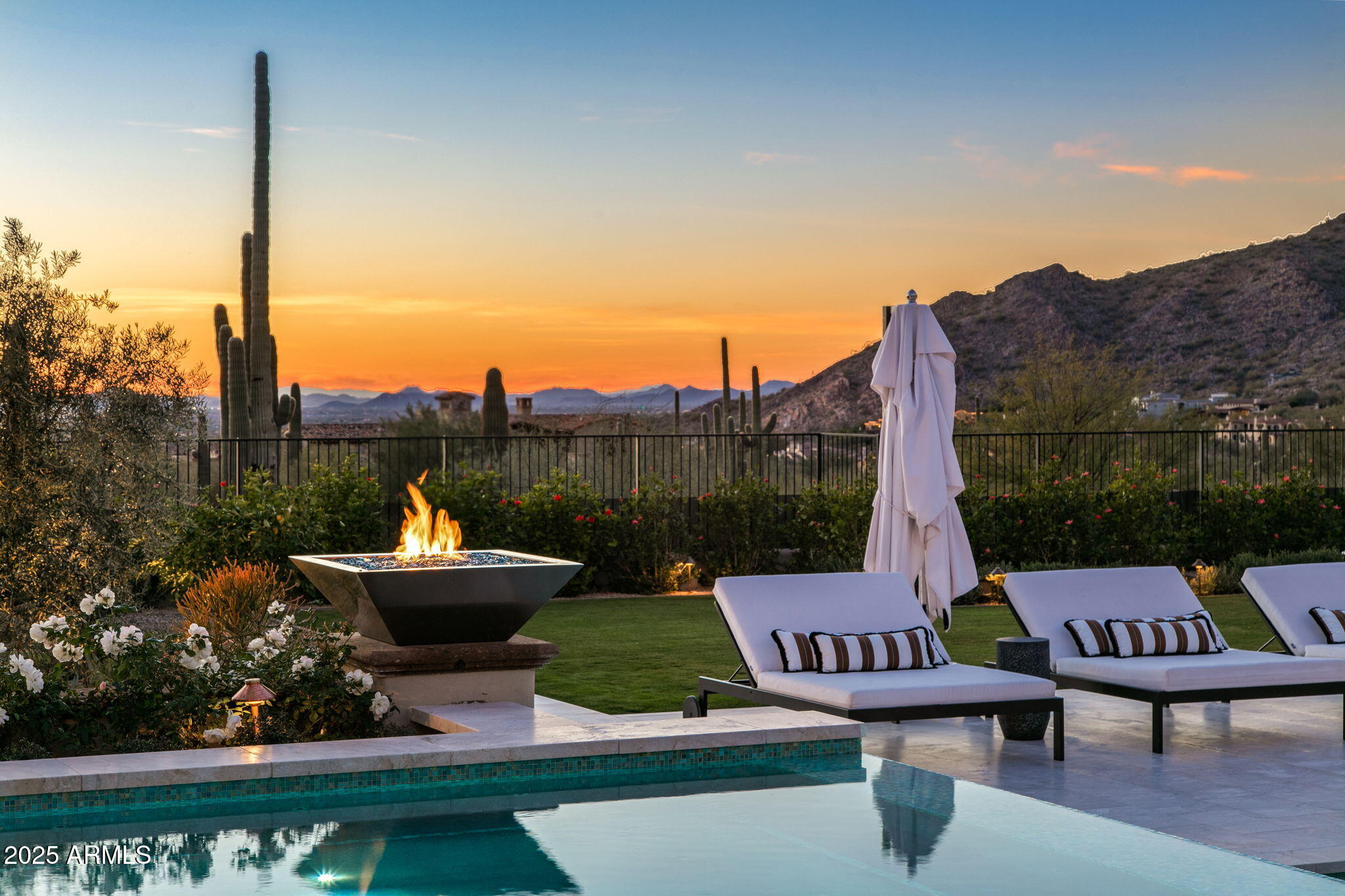 10927 E Windgate Pass Drive, 1519