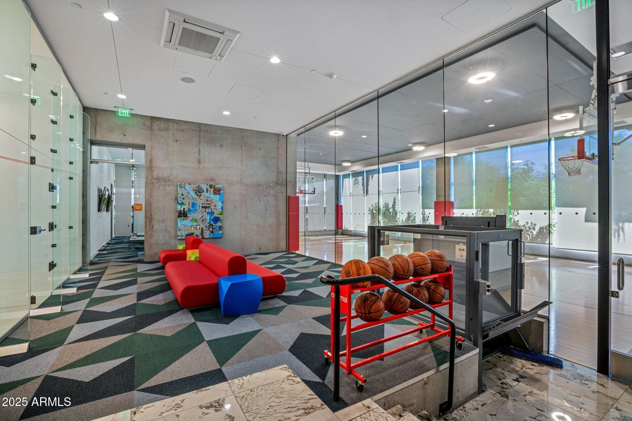 7180 E Kierland Boulevard 509