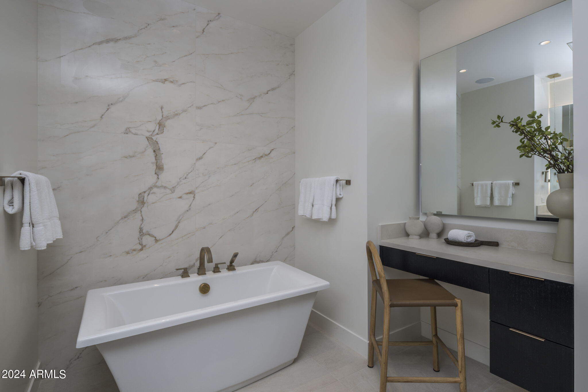 37200 N Cave Creek Road 2120