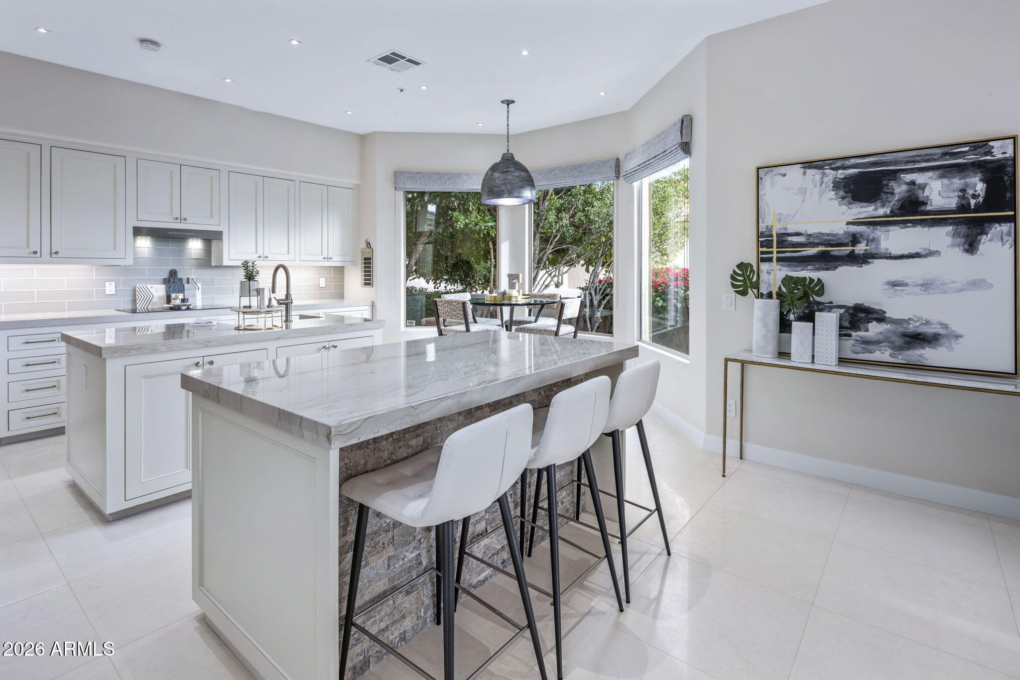 11129 E JUAN TABO Road