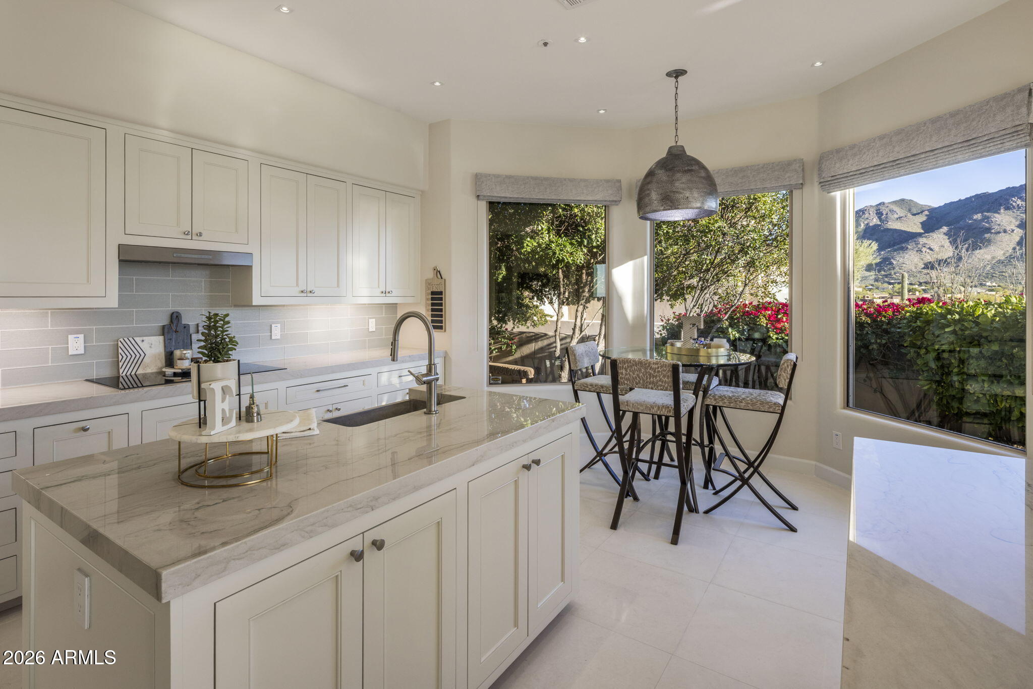 11129 E JUAN TABO Road