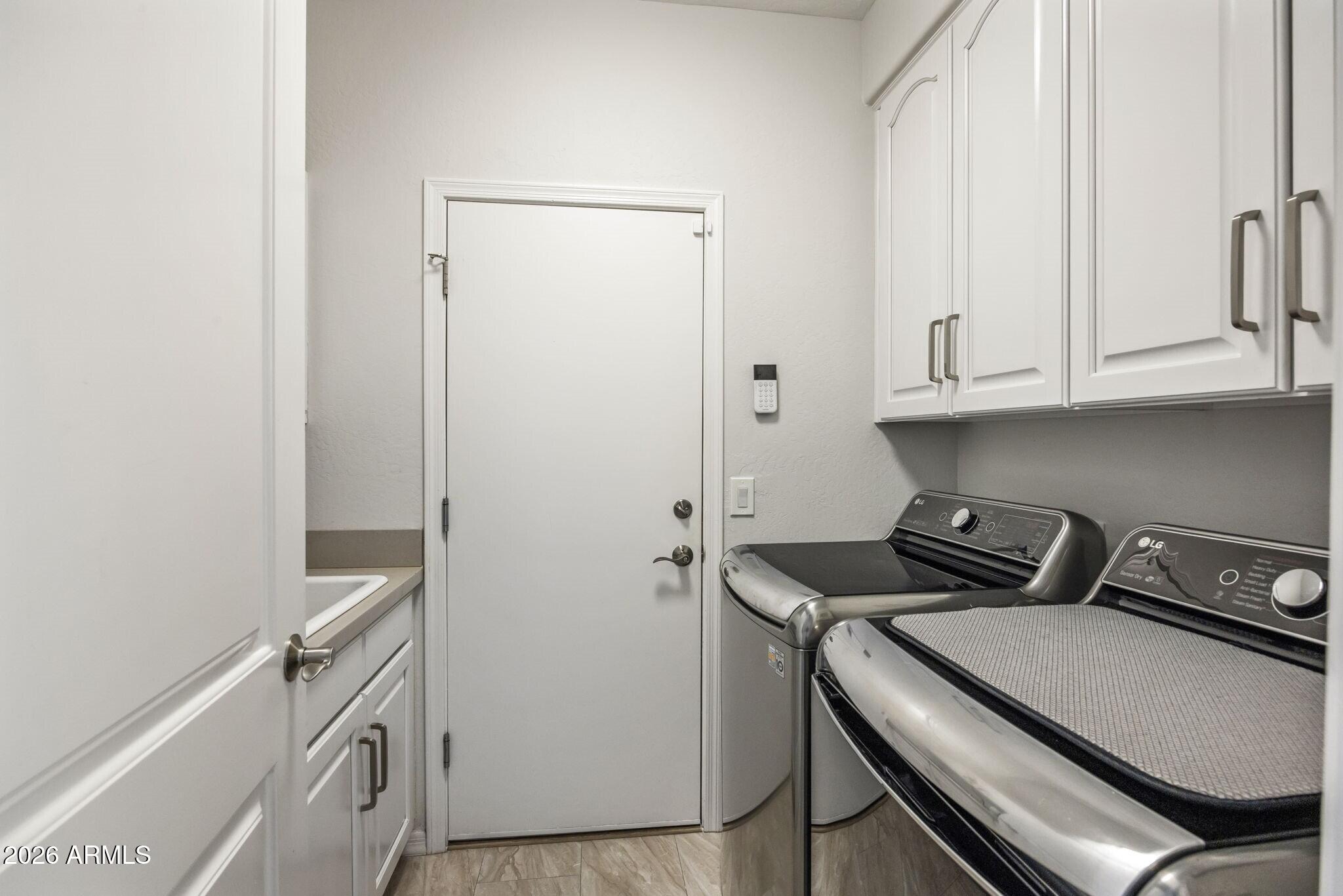 7692 E Whistling Wind Way