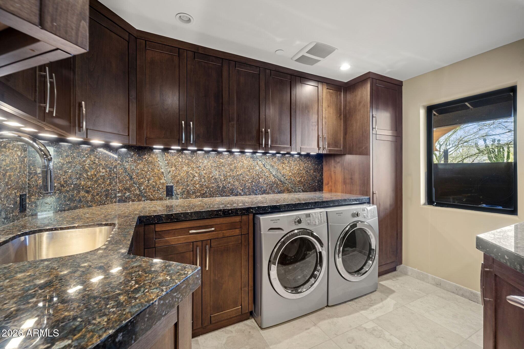 10570 E Pinnacle Peak Road