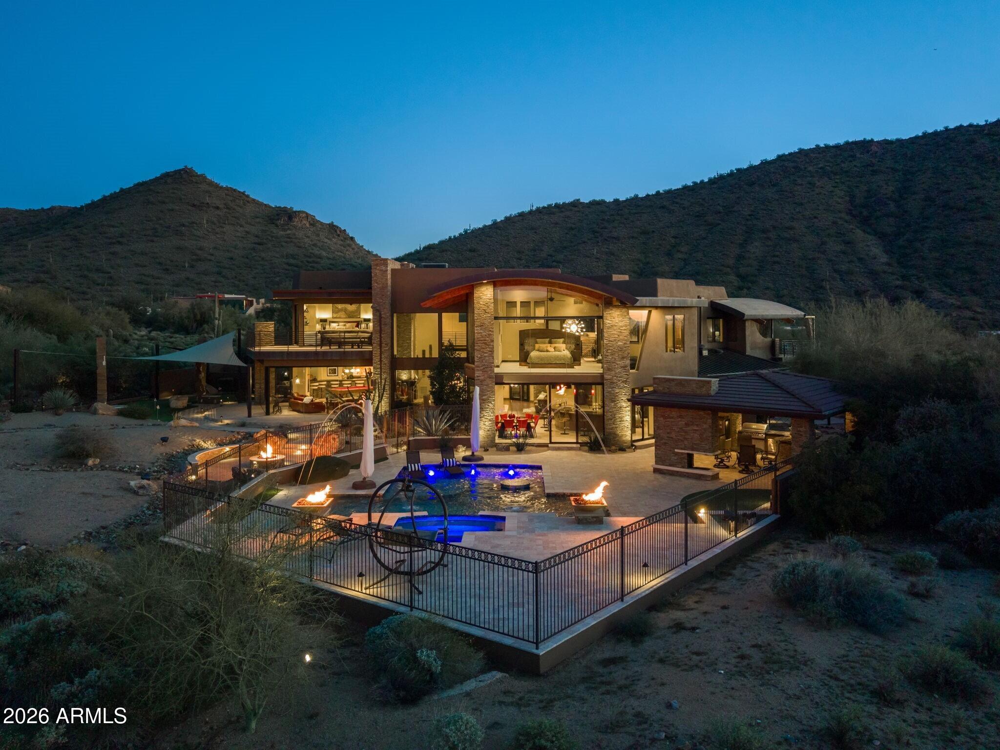 10570 E Pinnacle Peak Road