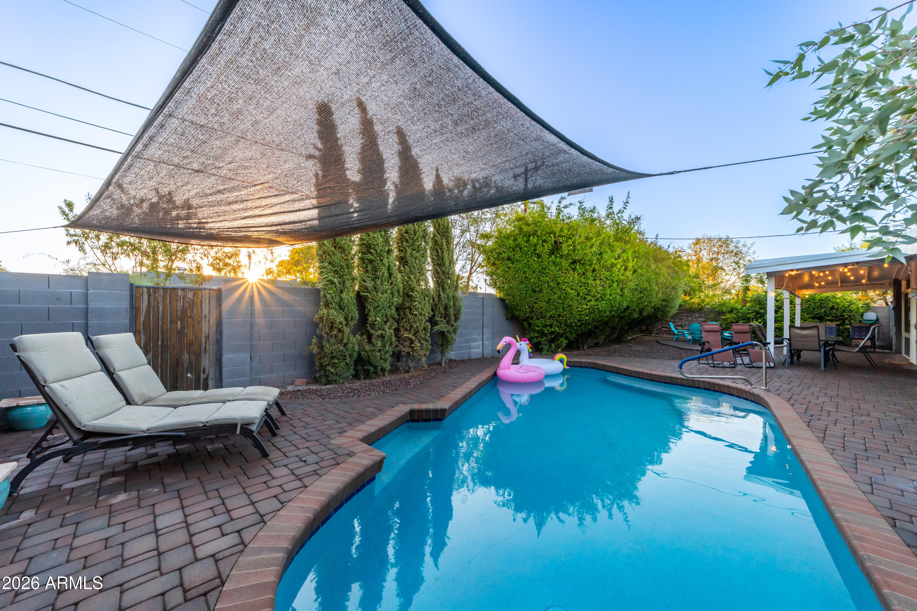 2624 N 68TH Place