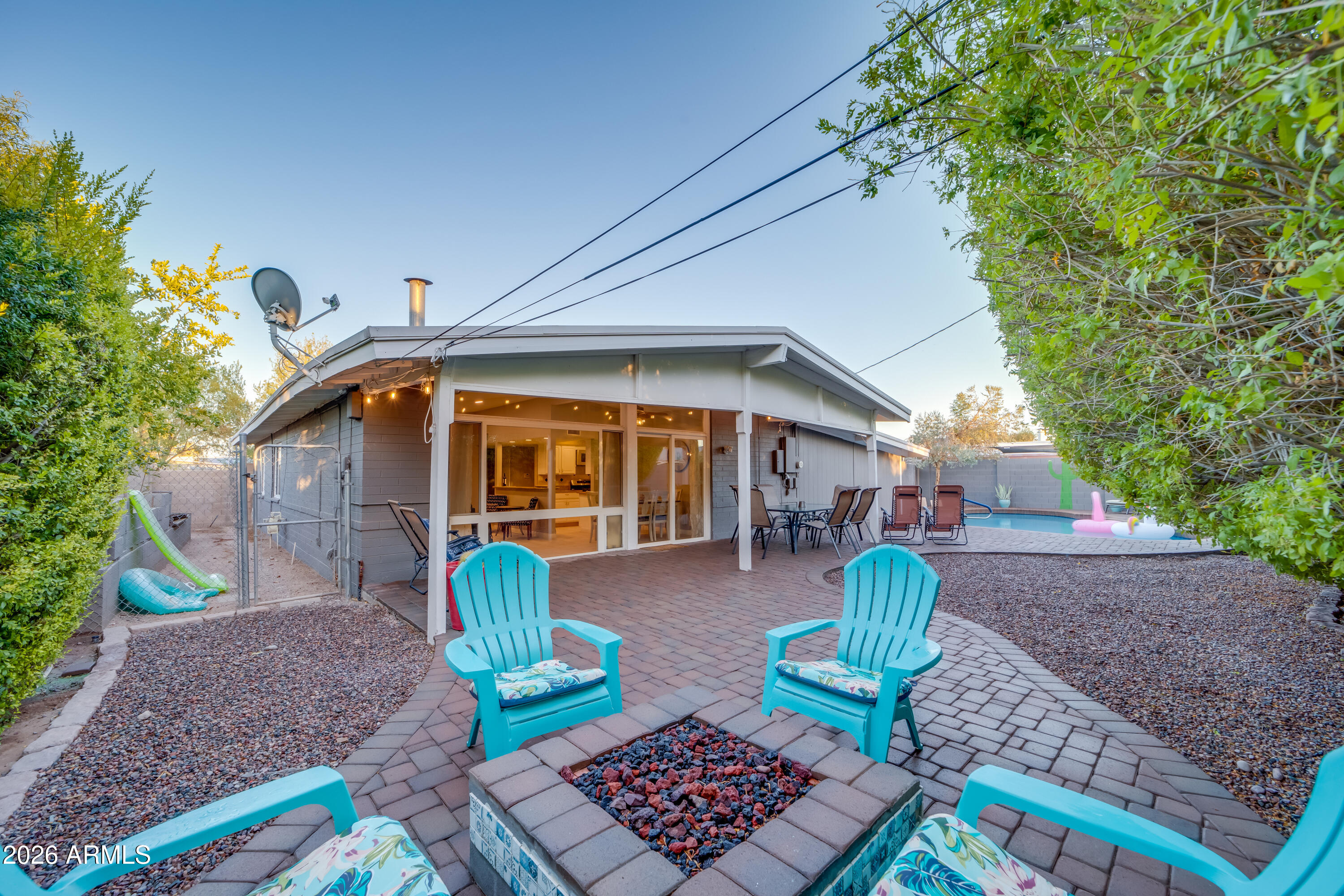 2624 N 68TH Place