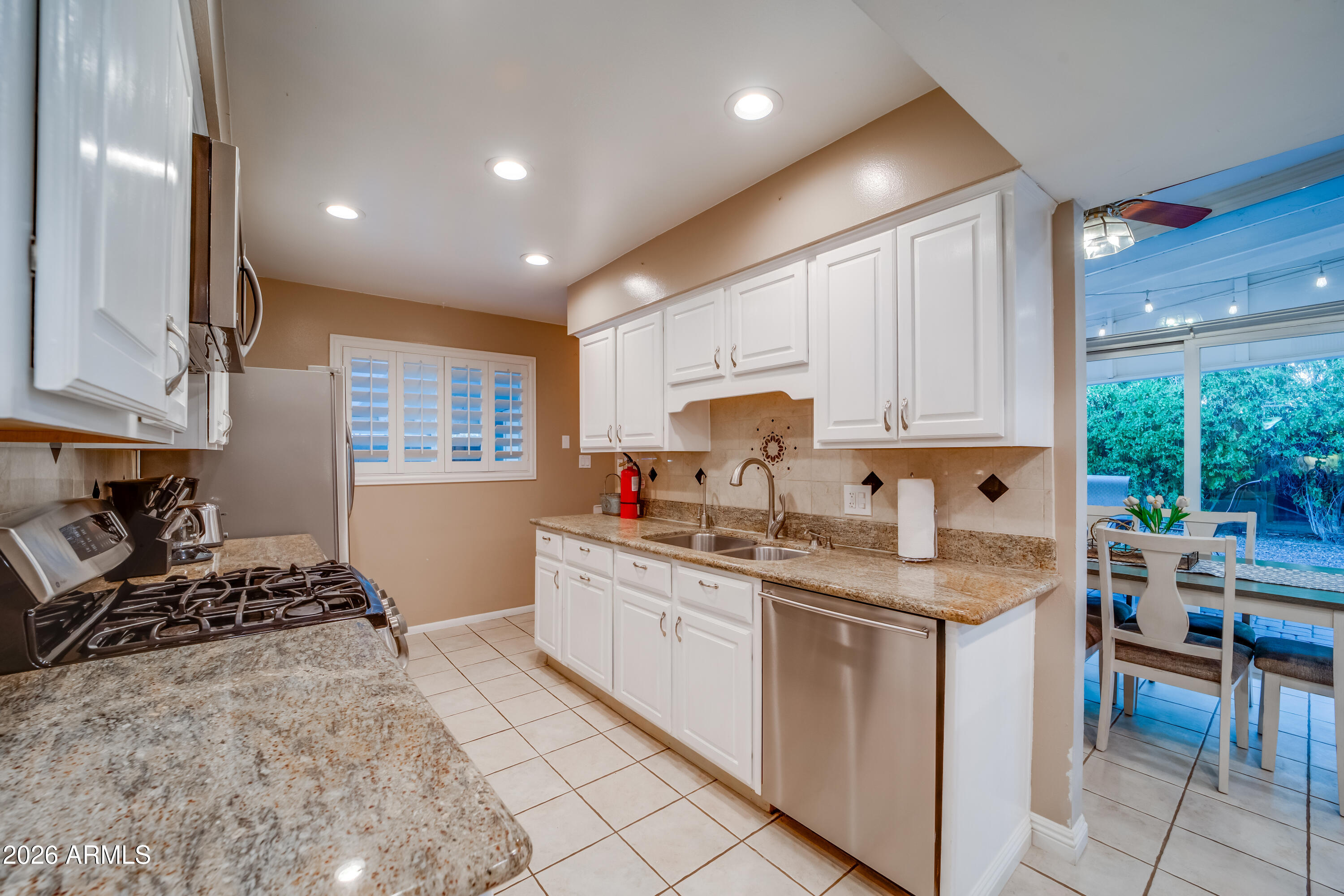 2624 N 68TH Place