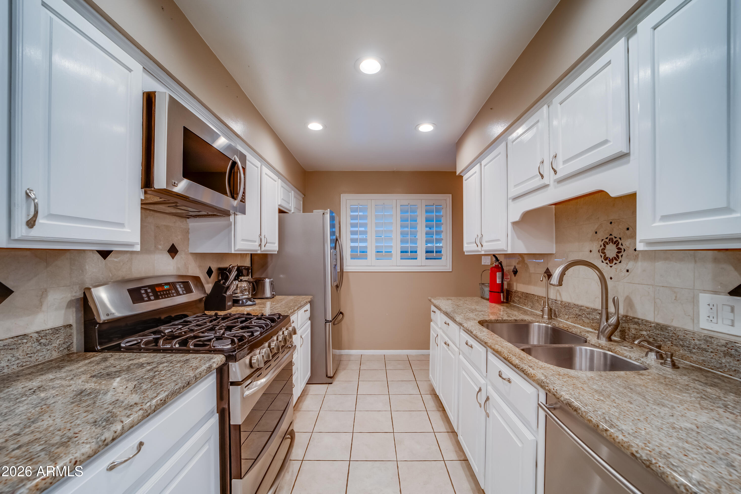 2624 N 68TH Place