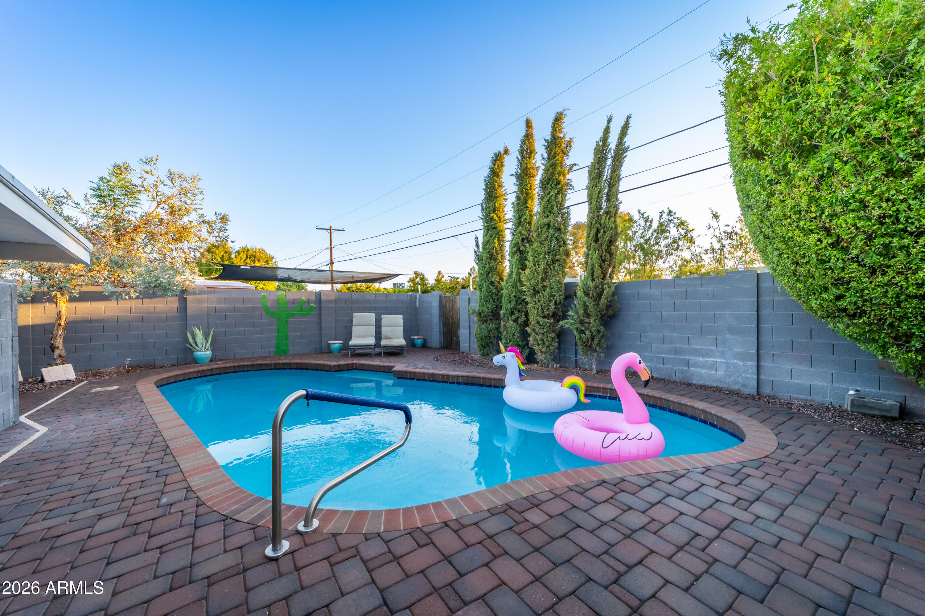 2624 N 68TH Place