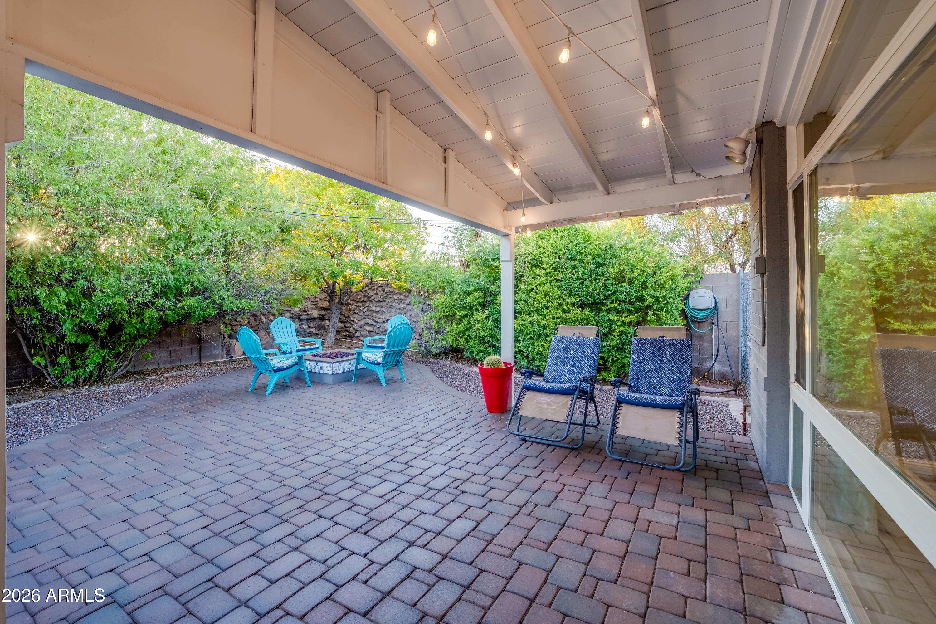 2624 N 68TH Place