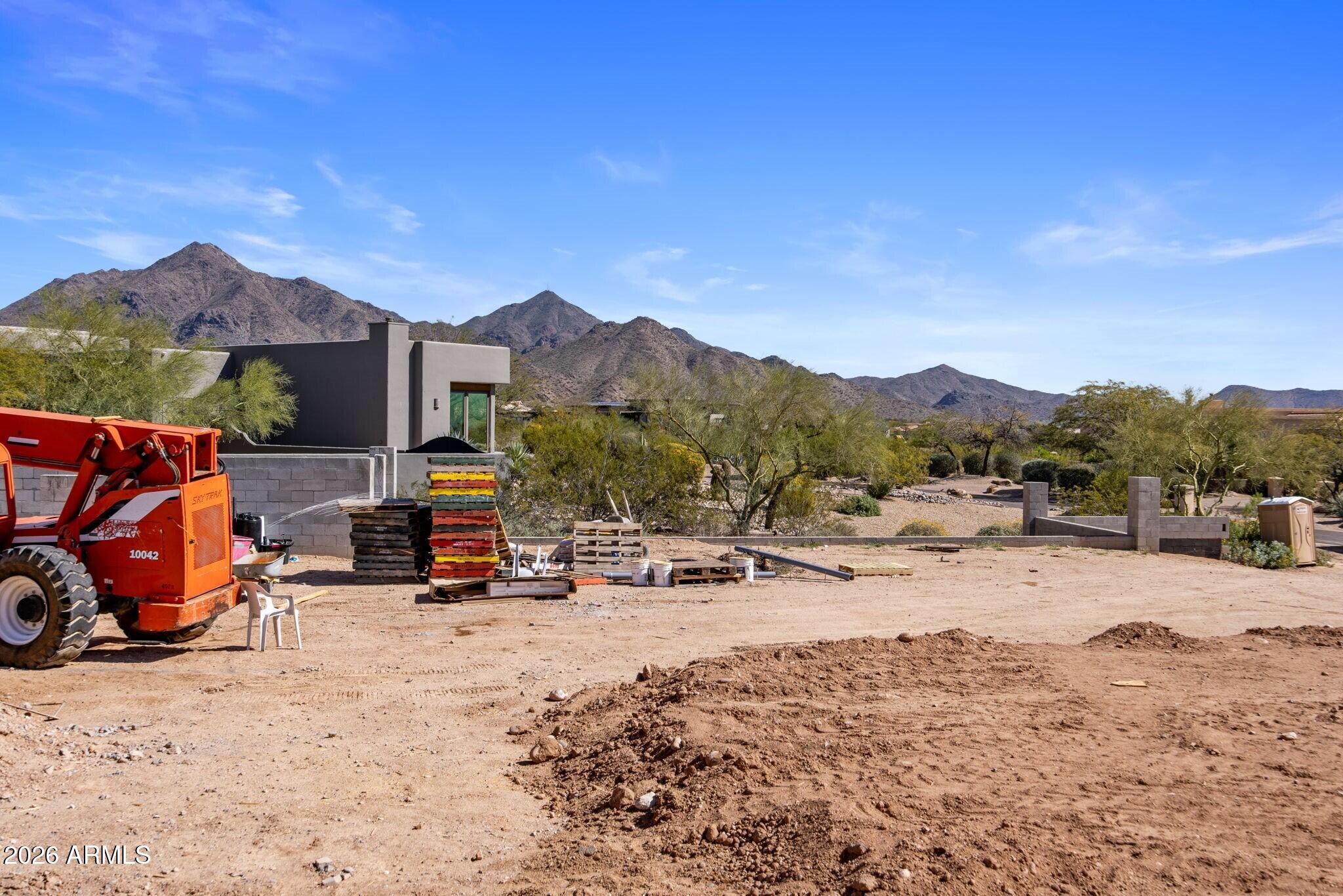 9402 E Diamond Rim Drive