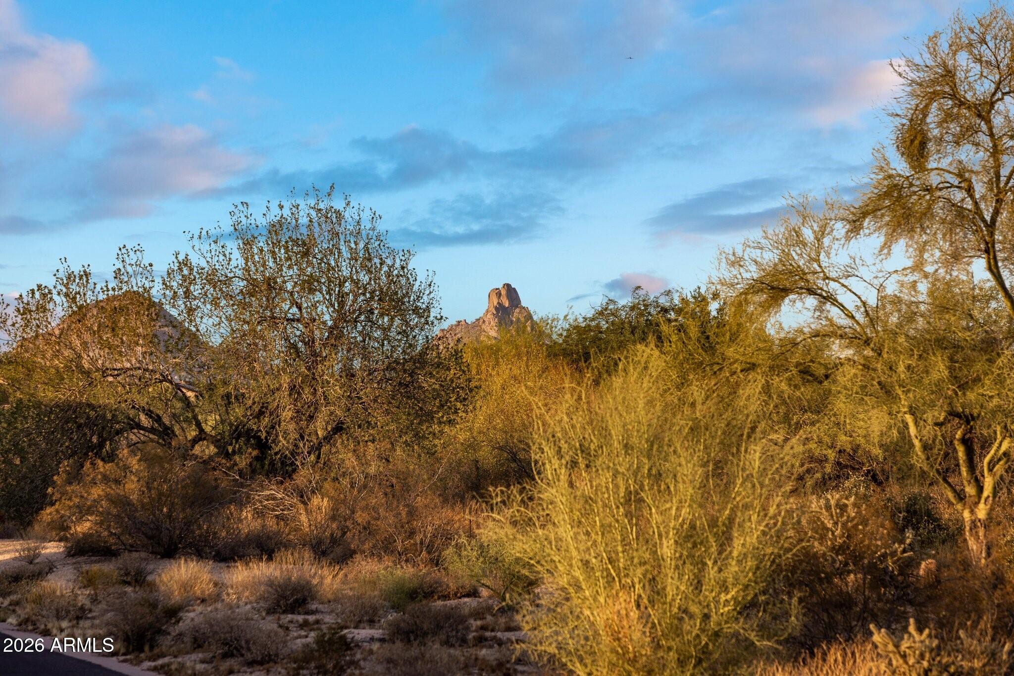 9402 E Diamond Rim Drive