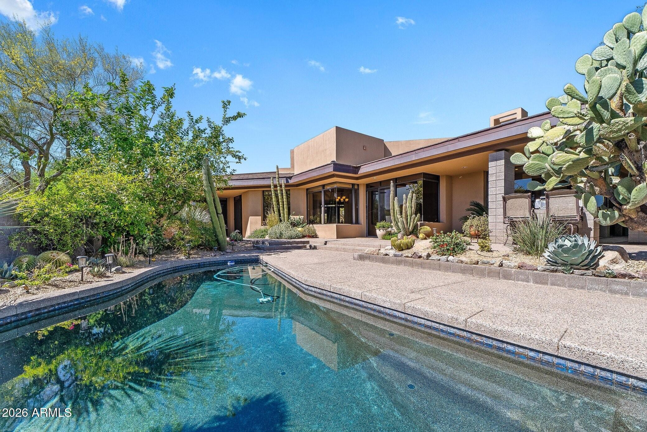 10675 E FERNWOOD Lane