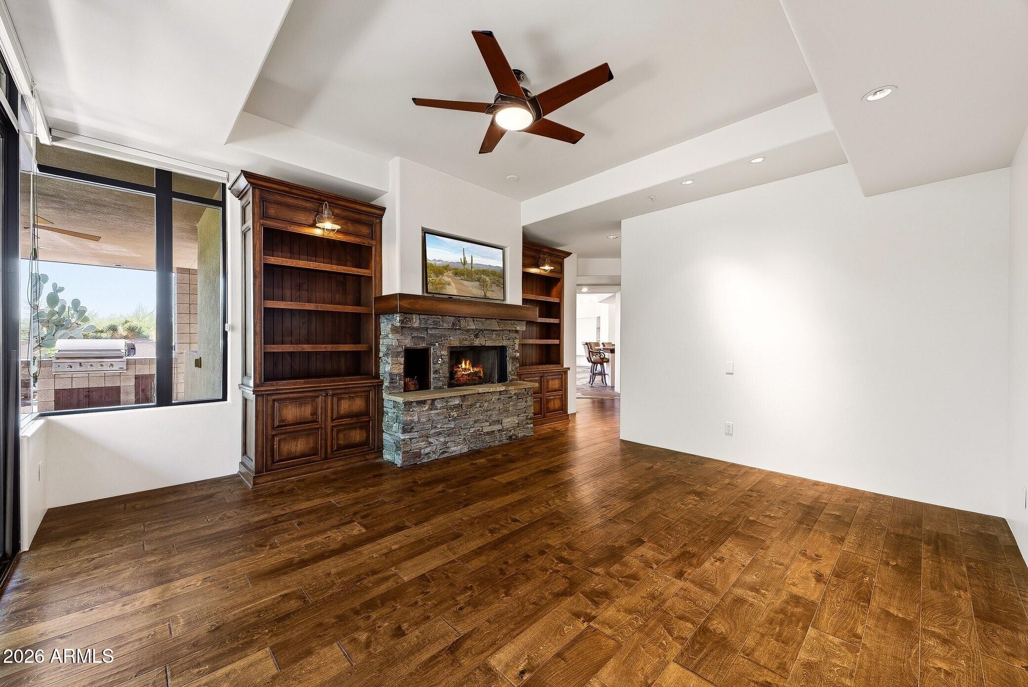10675 E FERNWOOD Lane