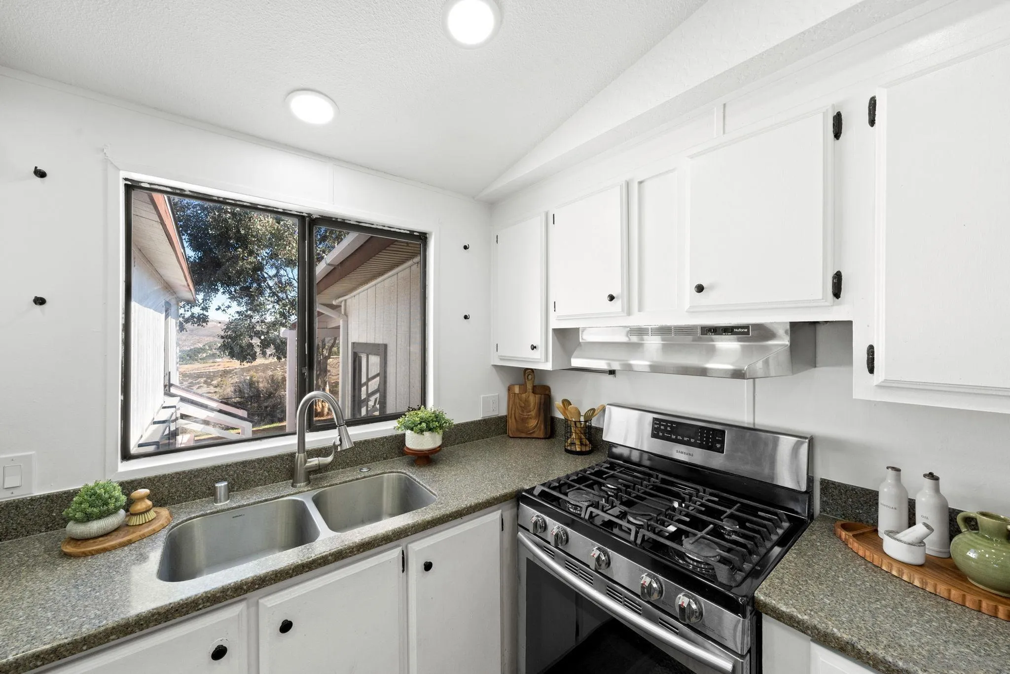 40110 Angora Ln