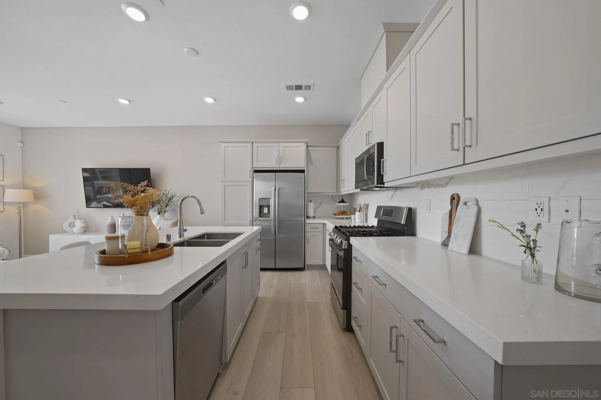 2101 Bluestone Circle