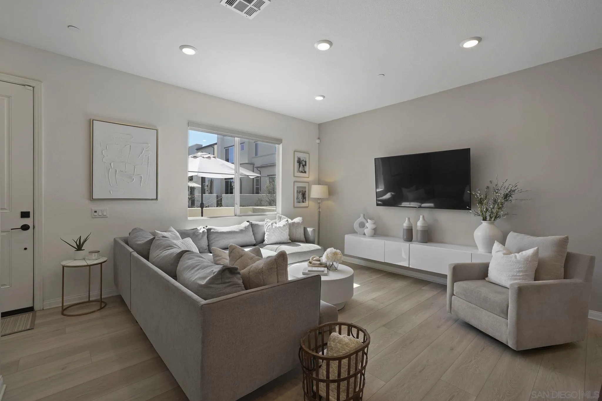 2101 Bluestone Circle