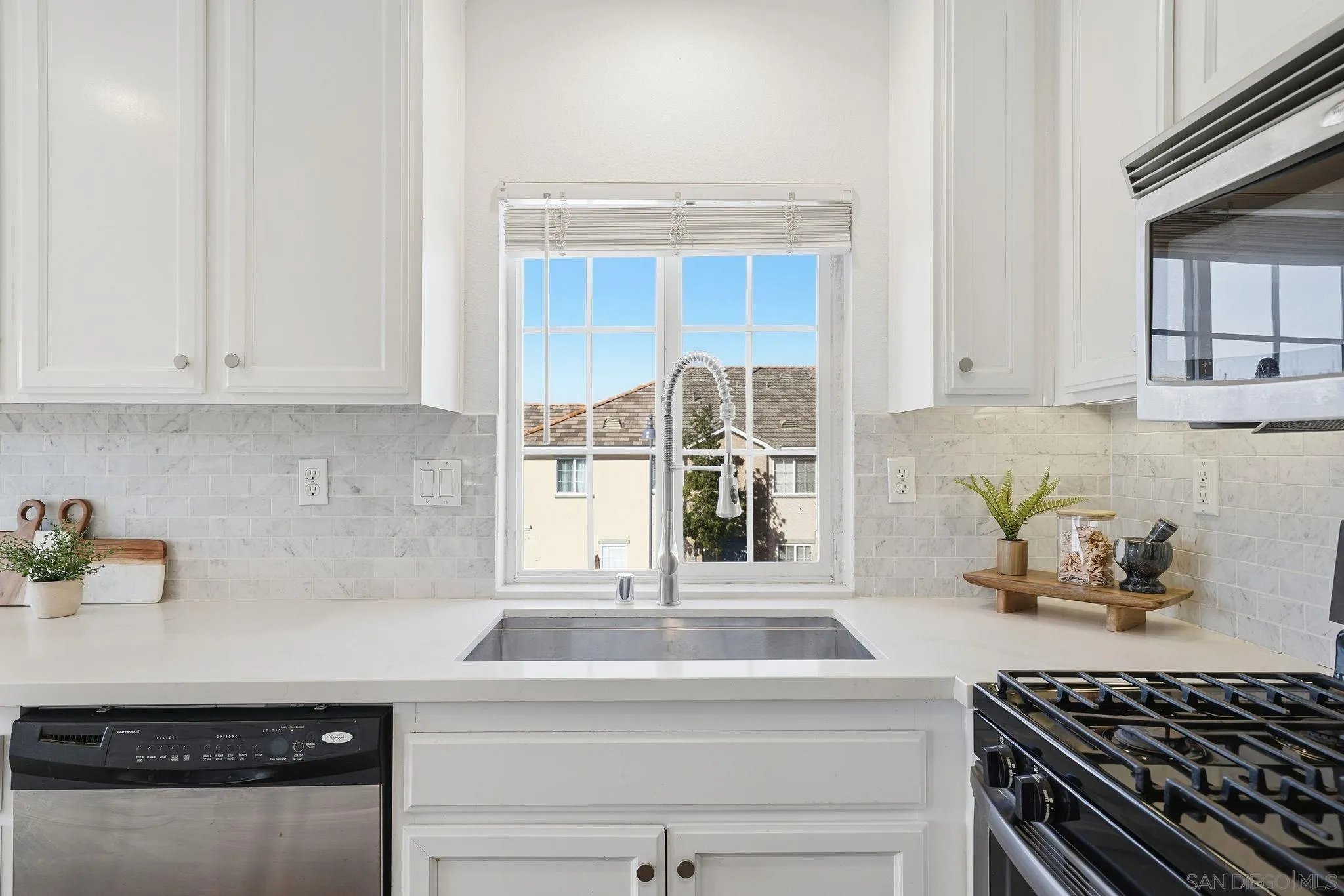 1453 Levant Ln Unit 1