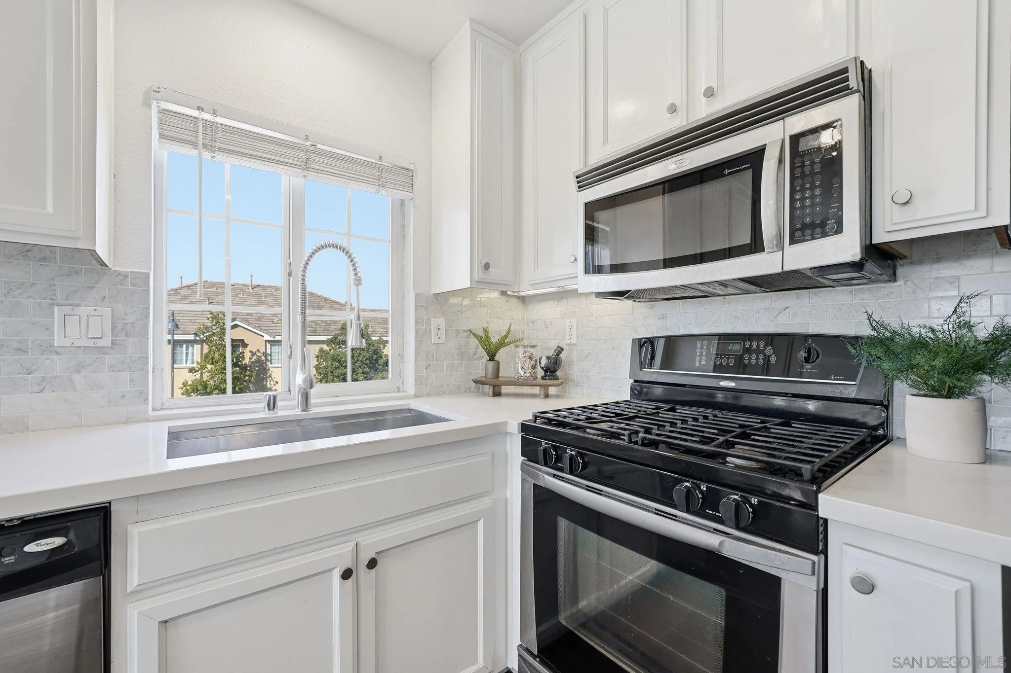 1453 Levant Ln Unit 1