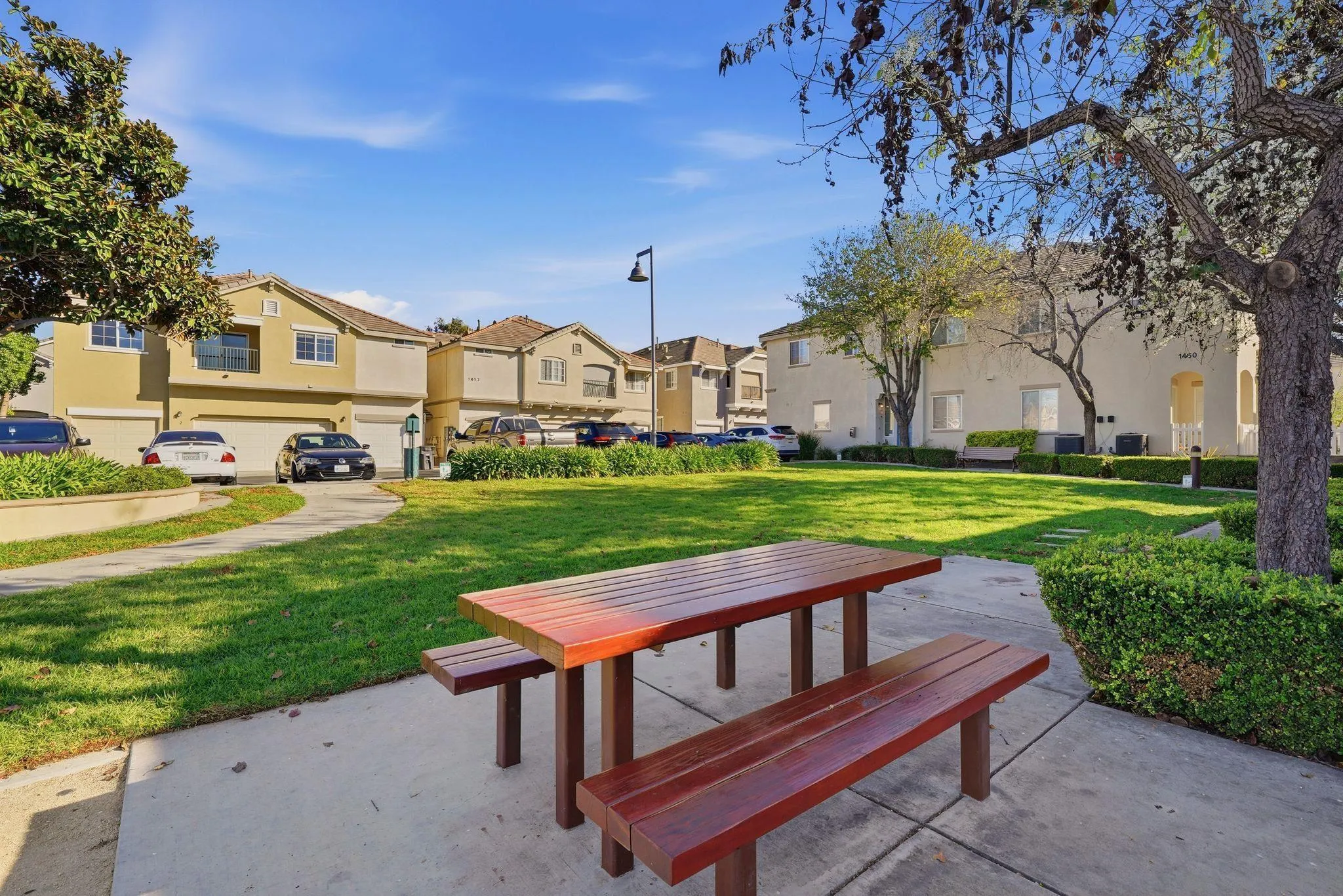 1453 Levant Ln Unit 1