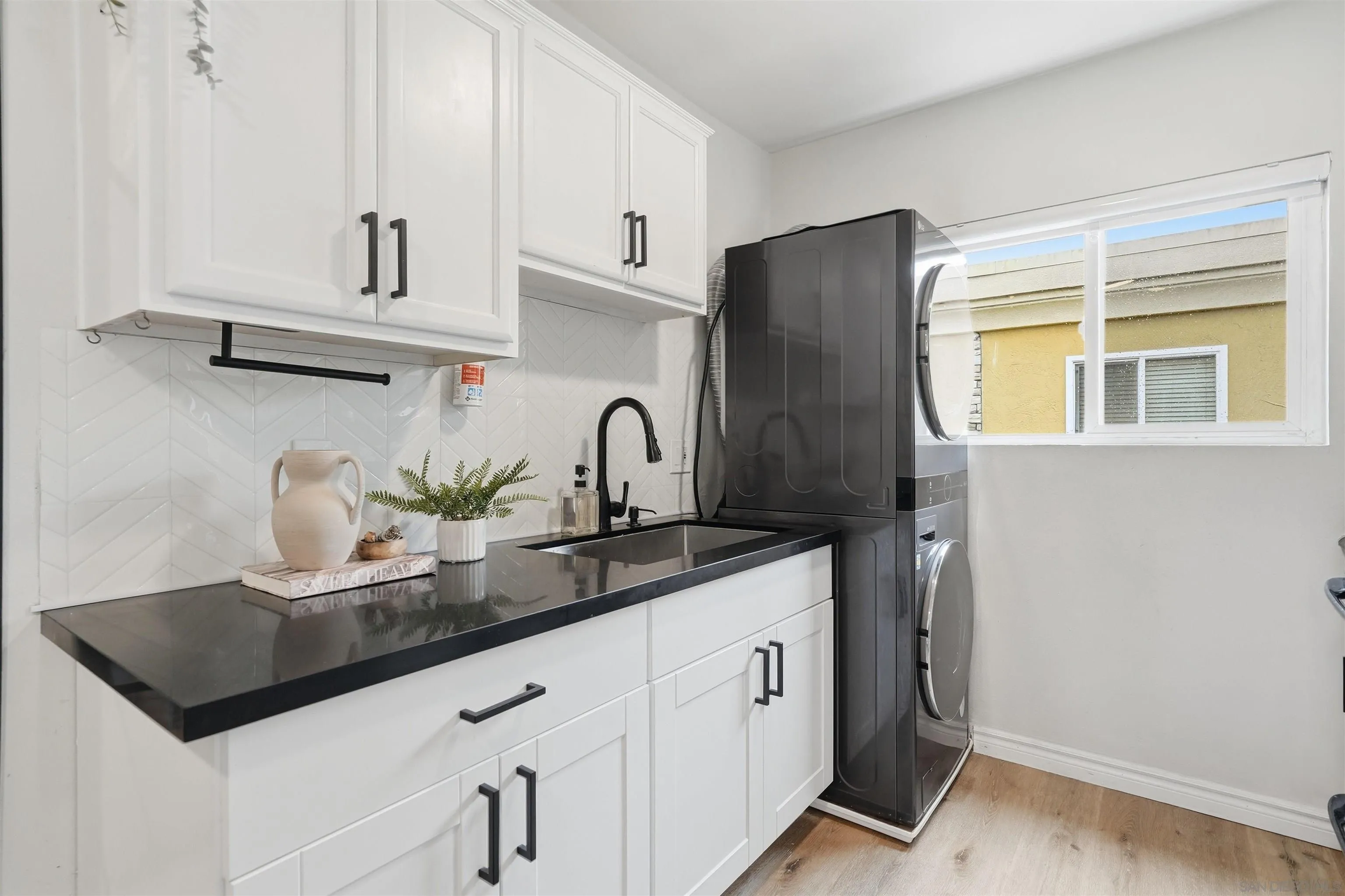 1340 Holly Ave Unit 18