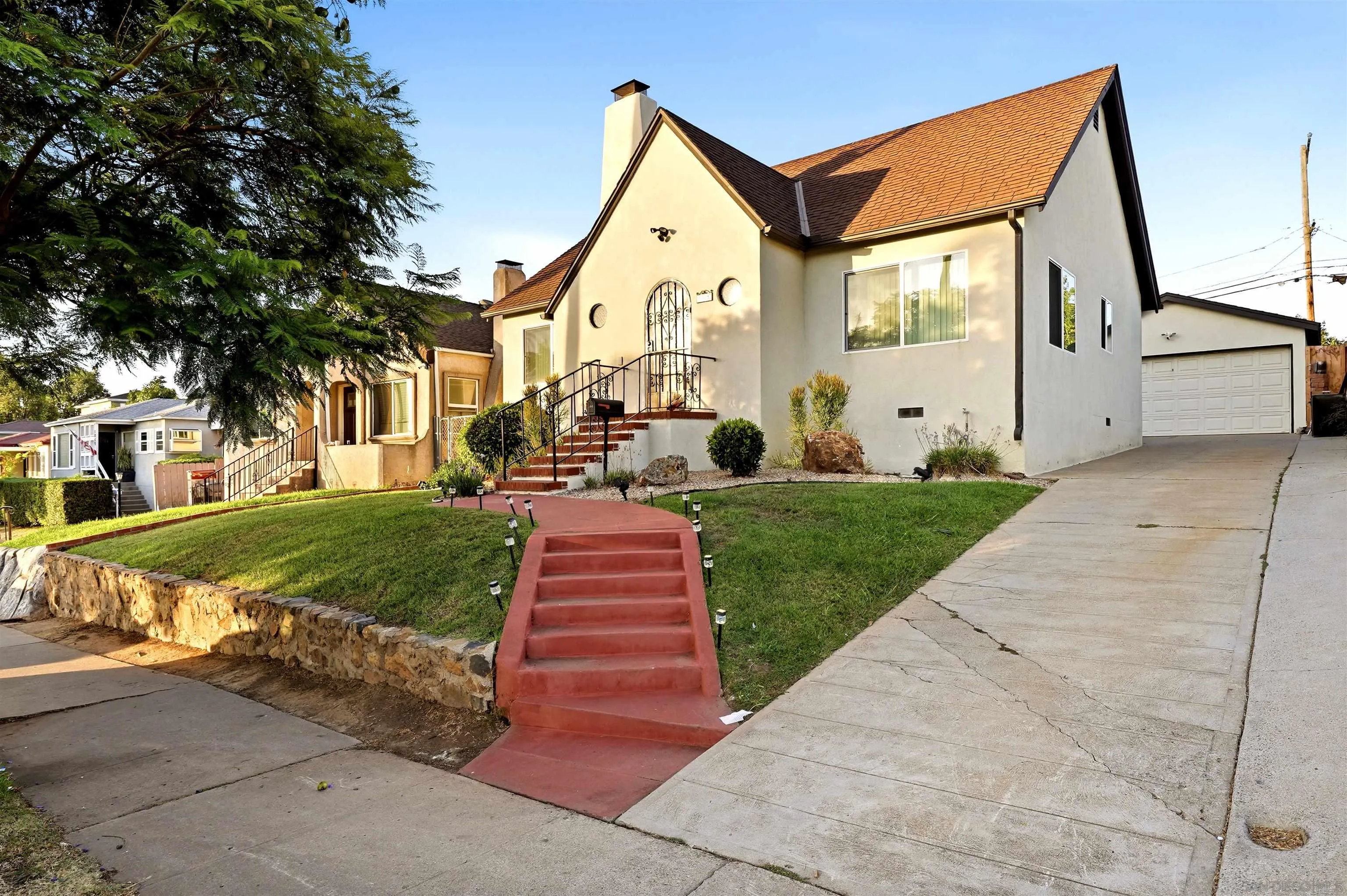 1345 I Ave