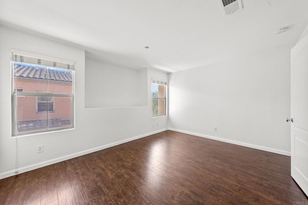 1295 Blue Jean Way 2