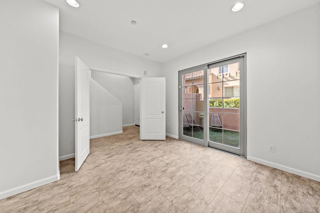 1295 Blue Jean Way 2