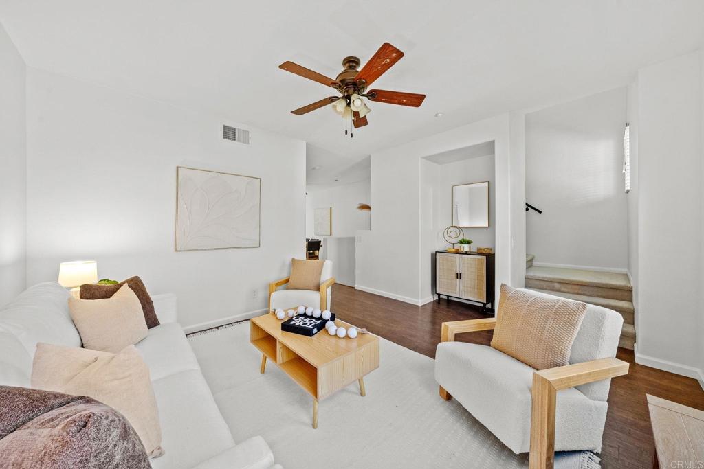 1295 Blue Jean Way 2