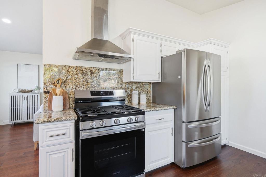 1441 Green Bay Street